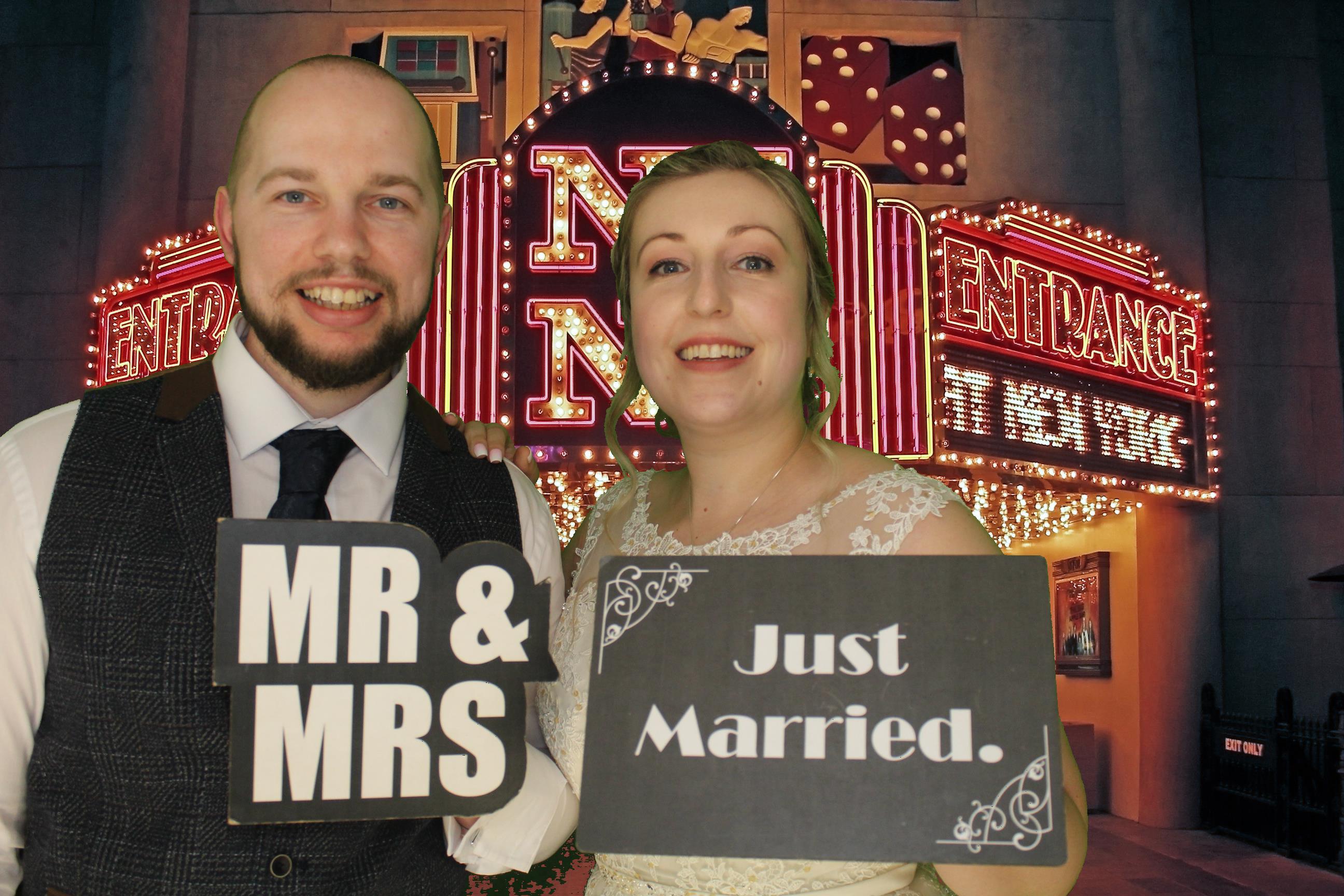 Ellie & James | View more photos from the event at gallery.omegaphotobooths.co.uk/u/Omega-Photobooths/Ellie-James