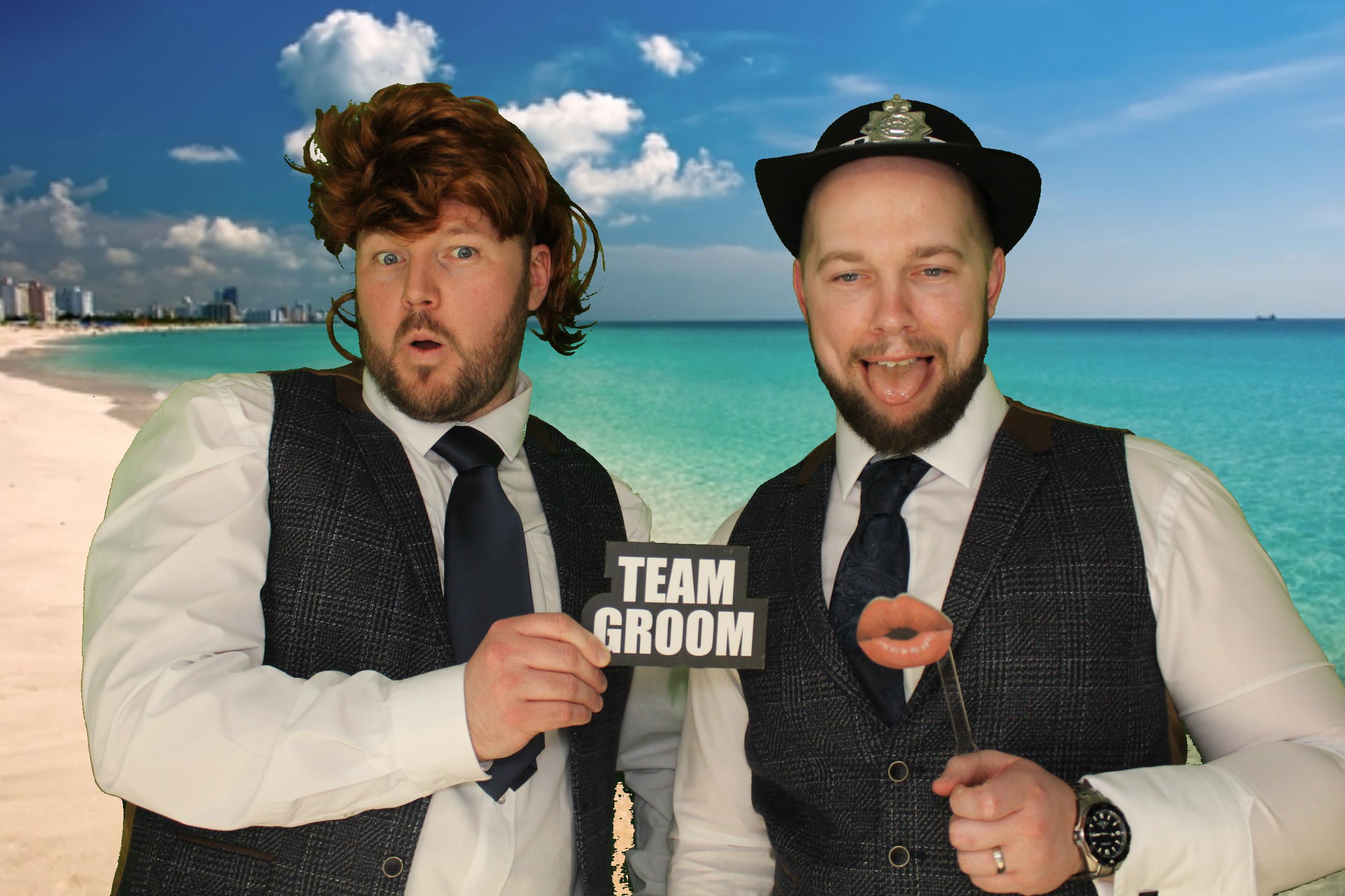 Ellie & James | View more photos from the event at gallery.omegaphotobooths.co.uk/u/Omega-Photobooths/Ellie-James