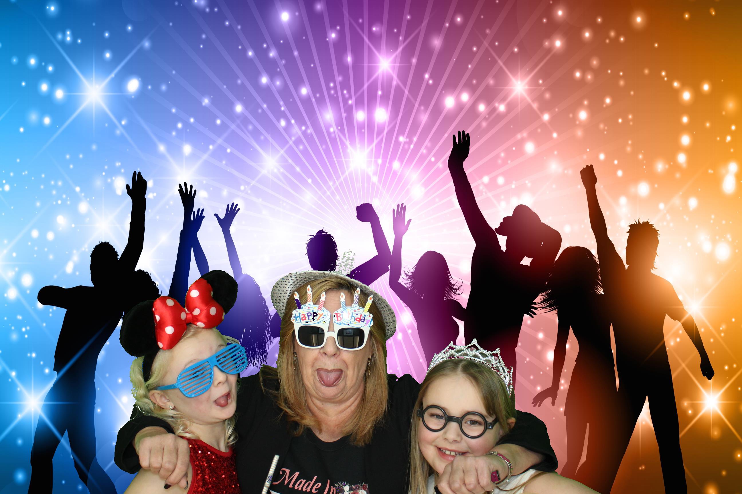 Michelle's 60th Birthday | View more photos from the event at gallery.omegaphotobooths.co.uk/u/Omega-Photobooths/Michelles-60th-Birthday