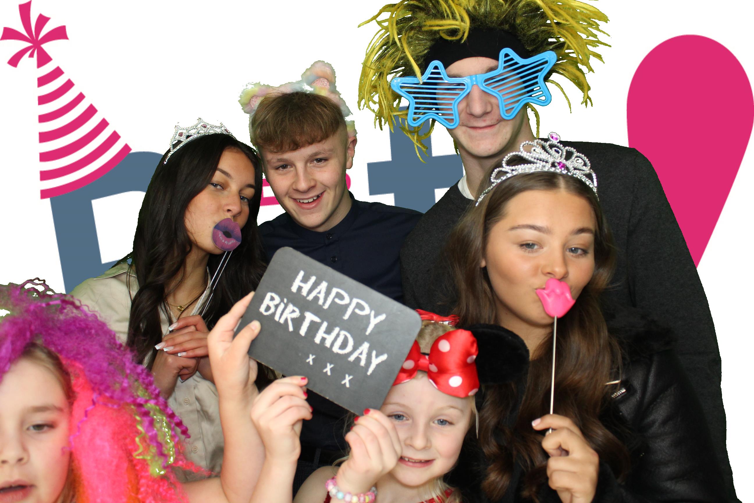 Michelle's 60th Birthday | View more photos from the event at gallery.omegaphotobooths.co.uk/u/Omega-Photobooths/Michelles-60th-Birthday