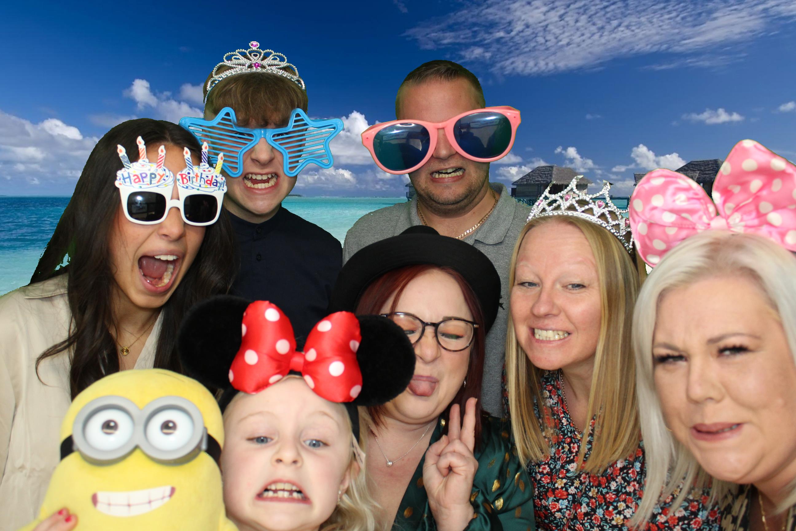 Michelle's 60th Birthday | View more photos from the event at gallery.omegaphotobooths.co.uk/u/Omega-Photobooths/Michelles-60th-Birthday