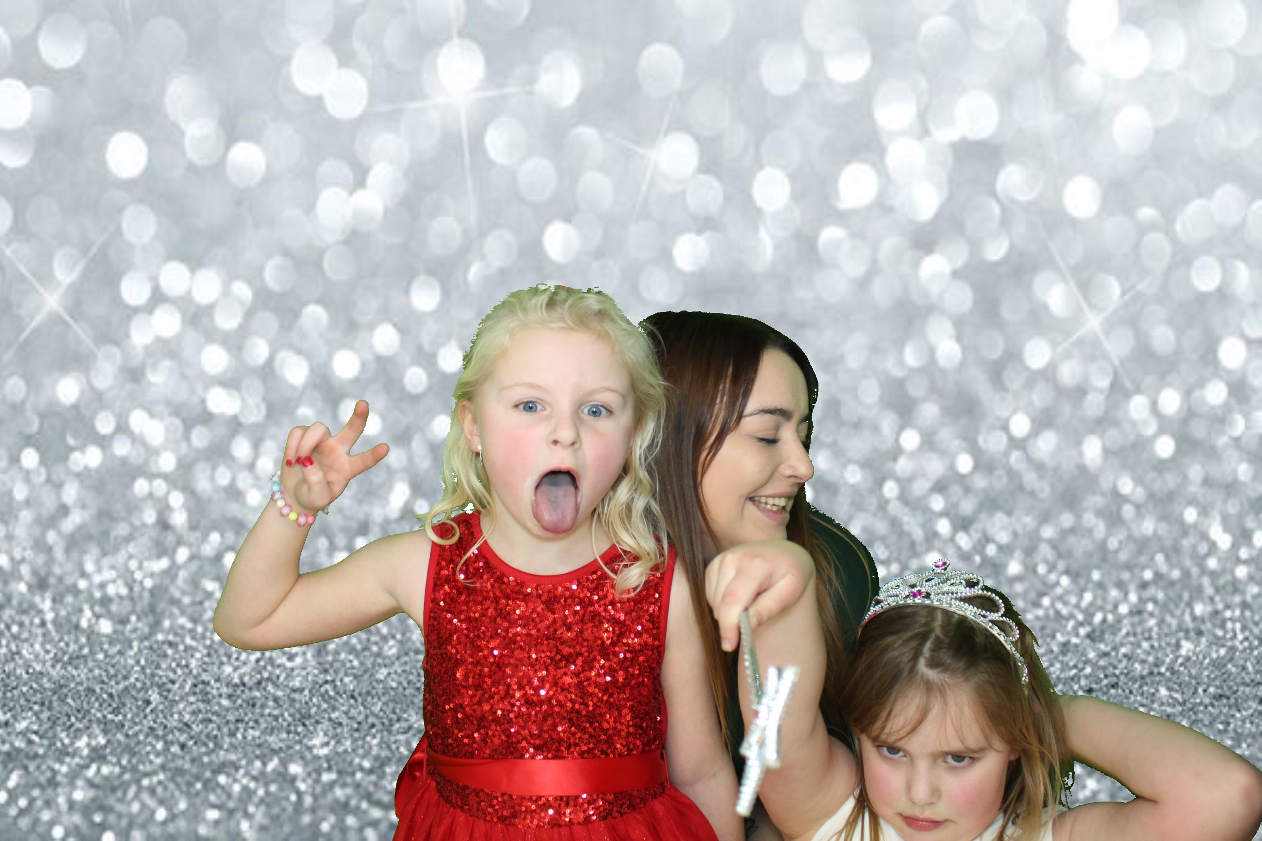Michelle's 60th Birthday | View more photos from the event at gallery.omegaphotobooths.co.uk/u/Omega-Photobooths/Michelles-60th-Birthday