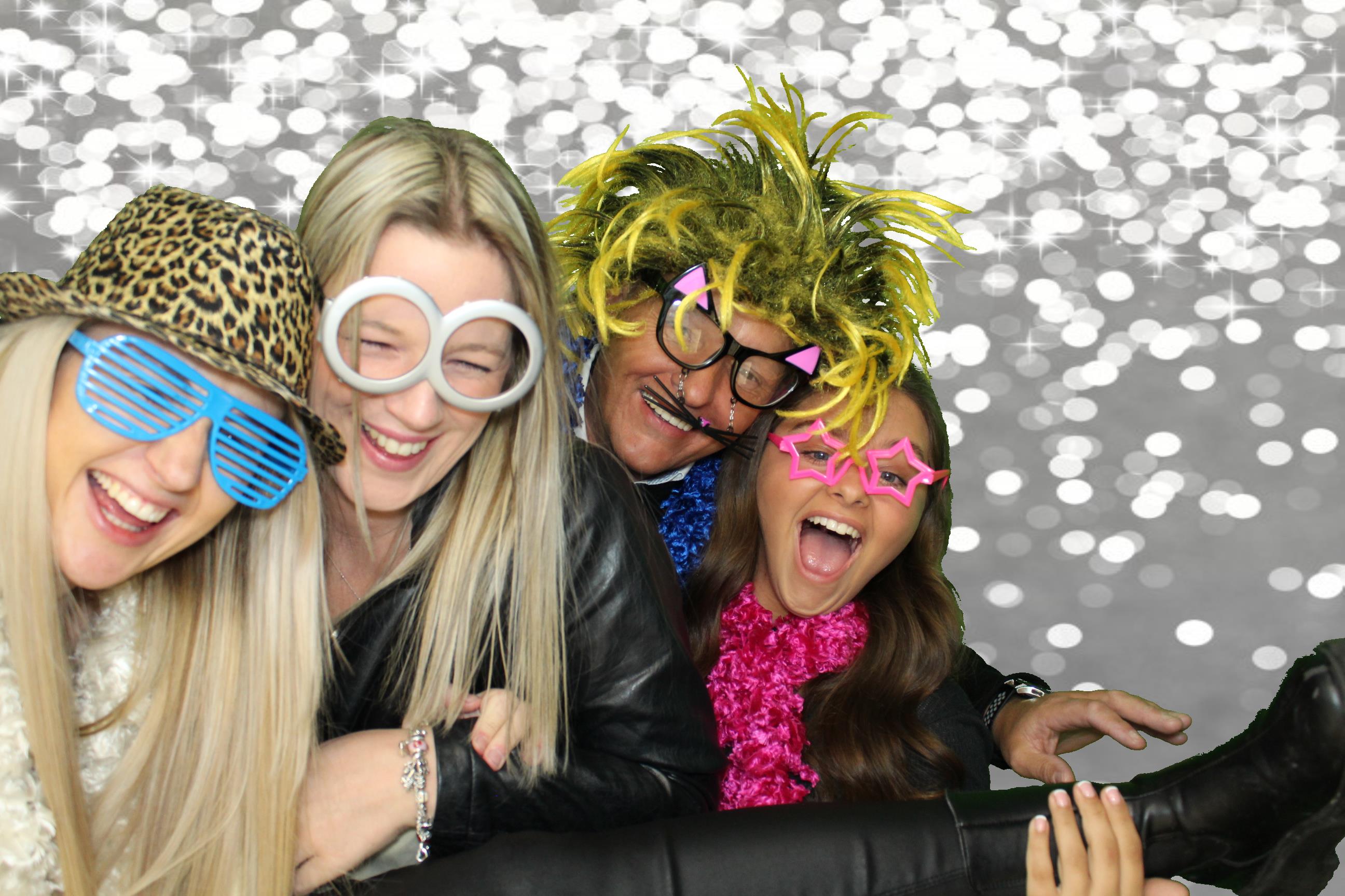 Michelle's 60th Birthday | View more photos from the event at gallery.omegaphotobooths.co.uk/u/Omega-Photobooths/Michelles-60th-Birthday