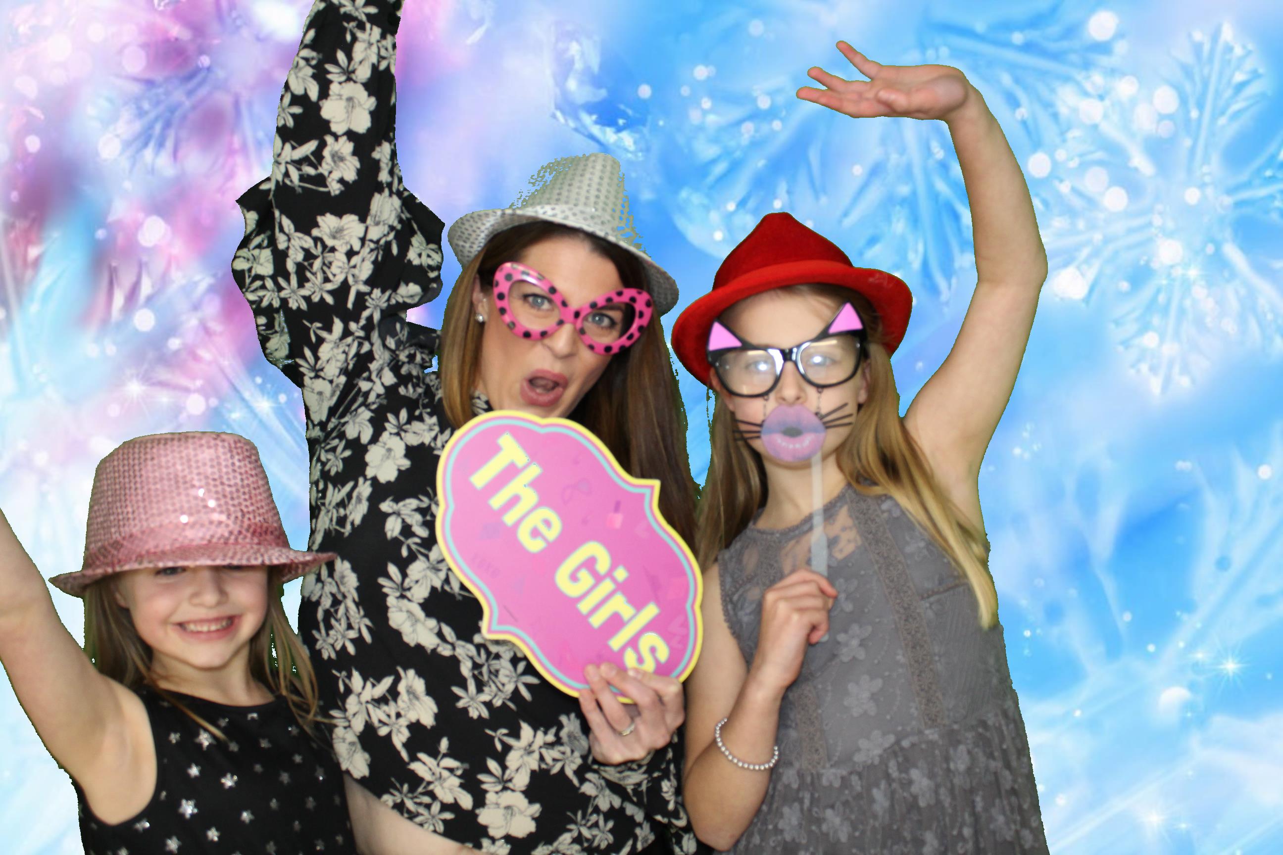 Zach & Steph's Engagement Party | View more photos from the event at gallery.omegaphotobooths.co.uk/u/Omega-Photobooths/Zach-Stephs-Engagement-Party