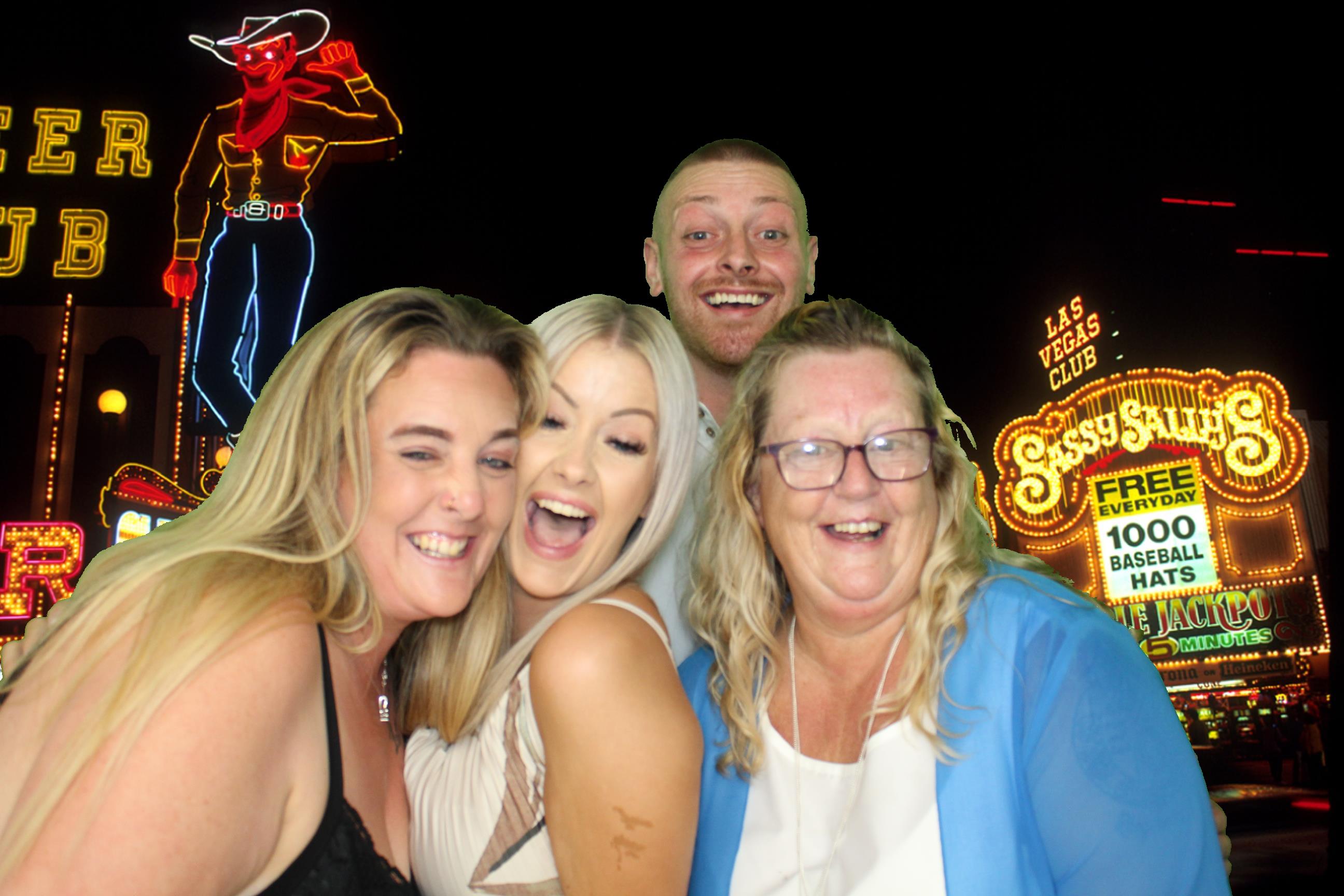 Ashley & Robyn's Wedding | View more photos from the event at gallery.omegaphotobooths.co.uk/u/Omega-Photobooths/Ashley-Robyns-Wedding