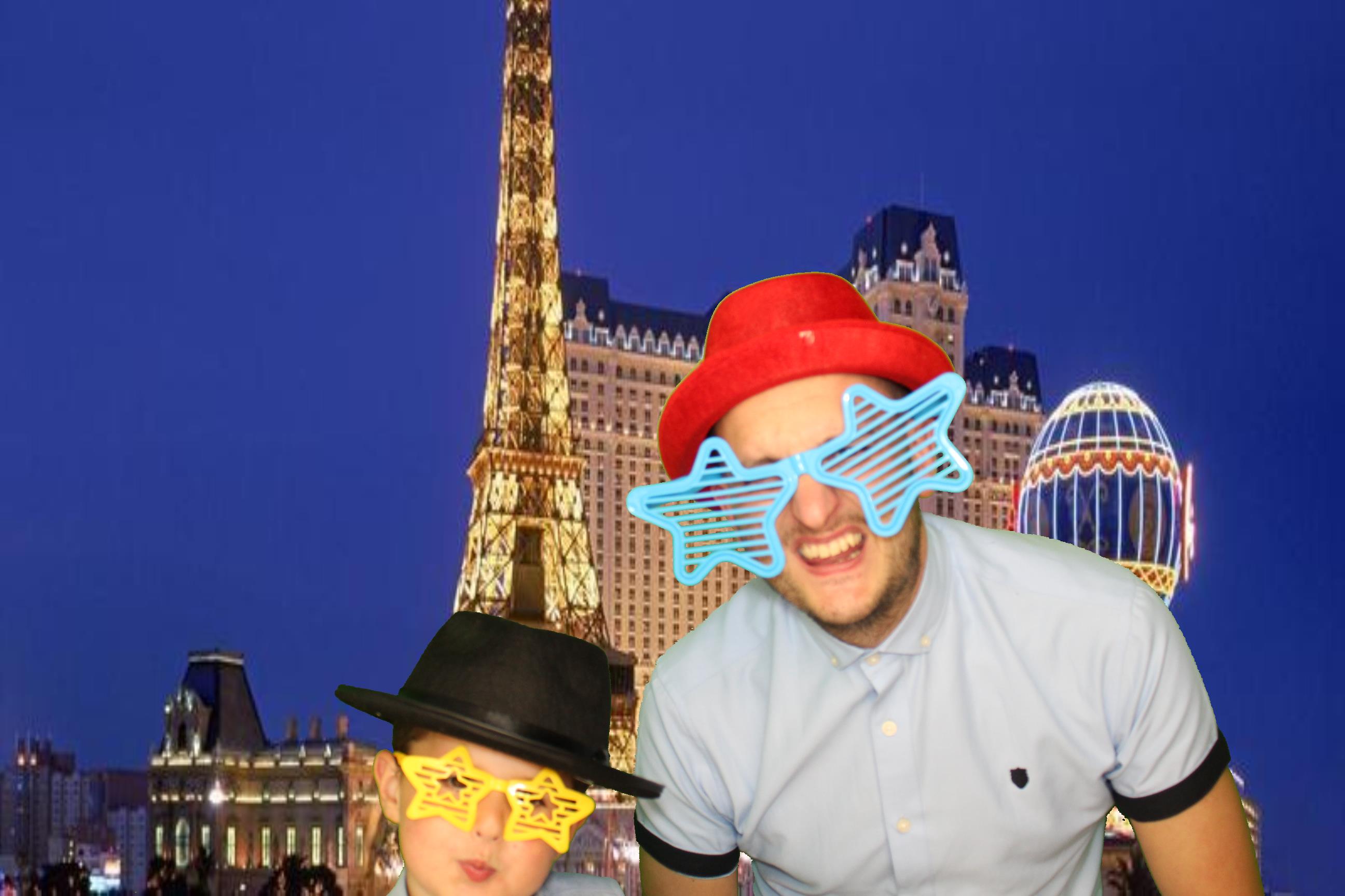 Ashley & Robyn's Wedding | View more photos from the event at gallery.omegaphotobooths.co.uk/u/Omega-Photobooths/Ashley-Robyns-Wedding