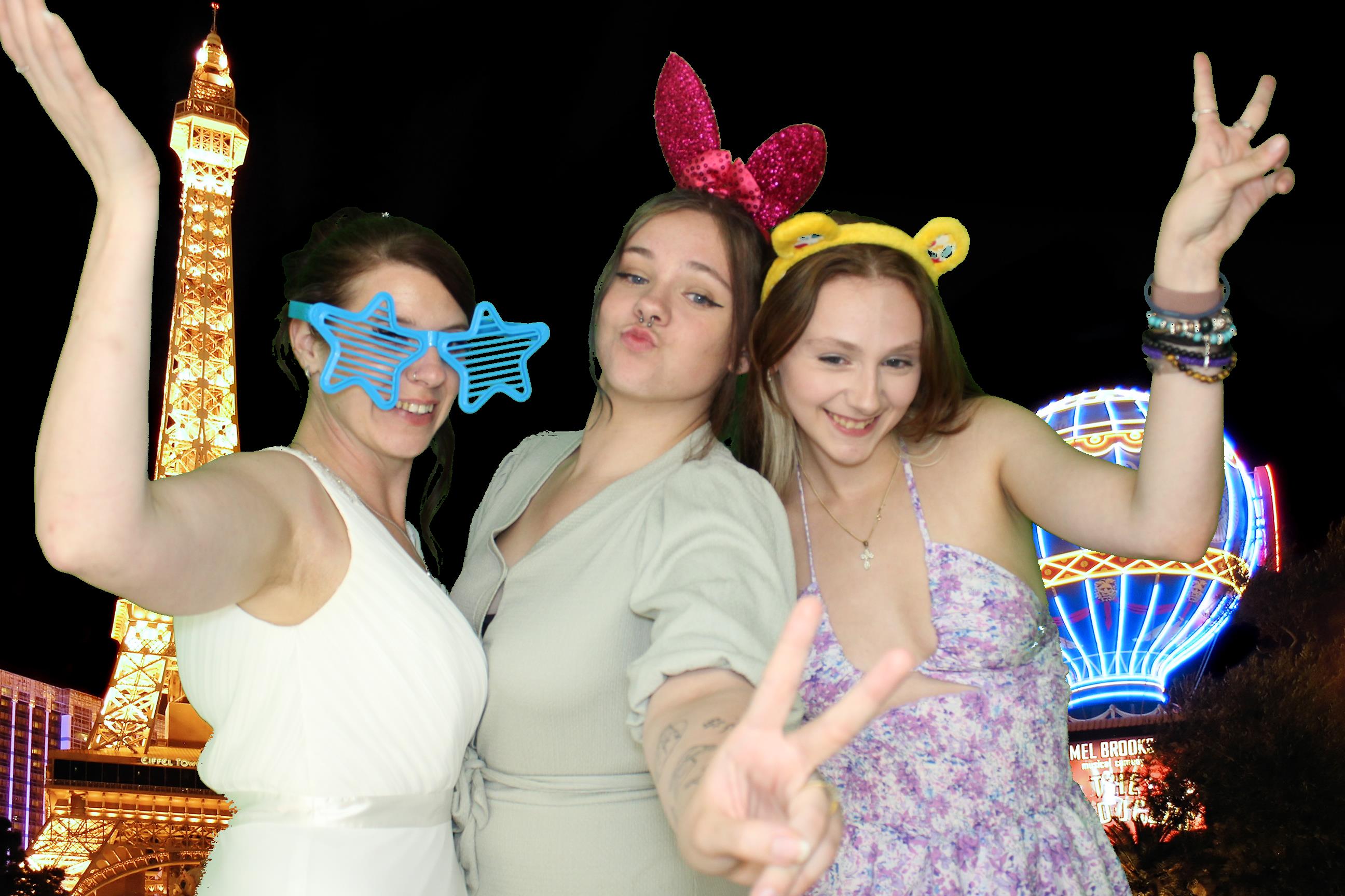 Ashley & Robyn's Wedding | View more photos from the event at gallery.omegaphotobooths.co.uk/u/Omega-Photobooths/Ashley-Robyns-Wedding
