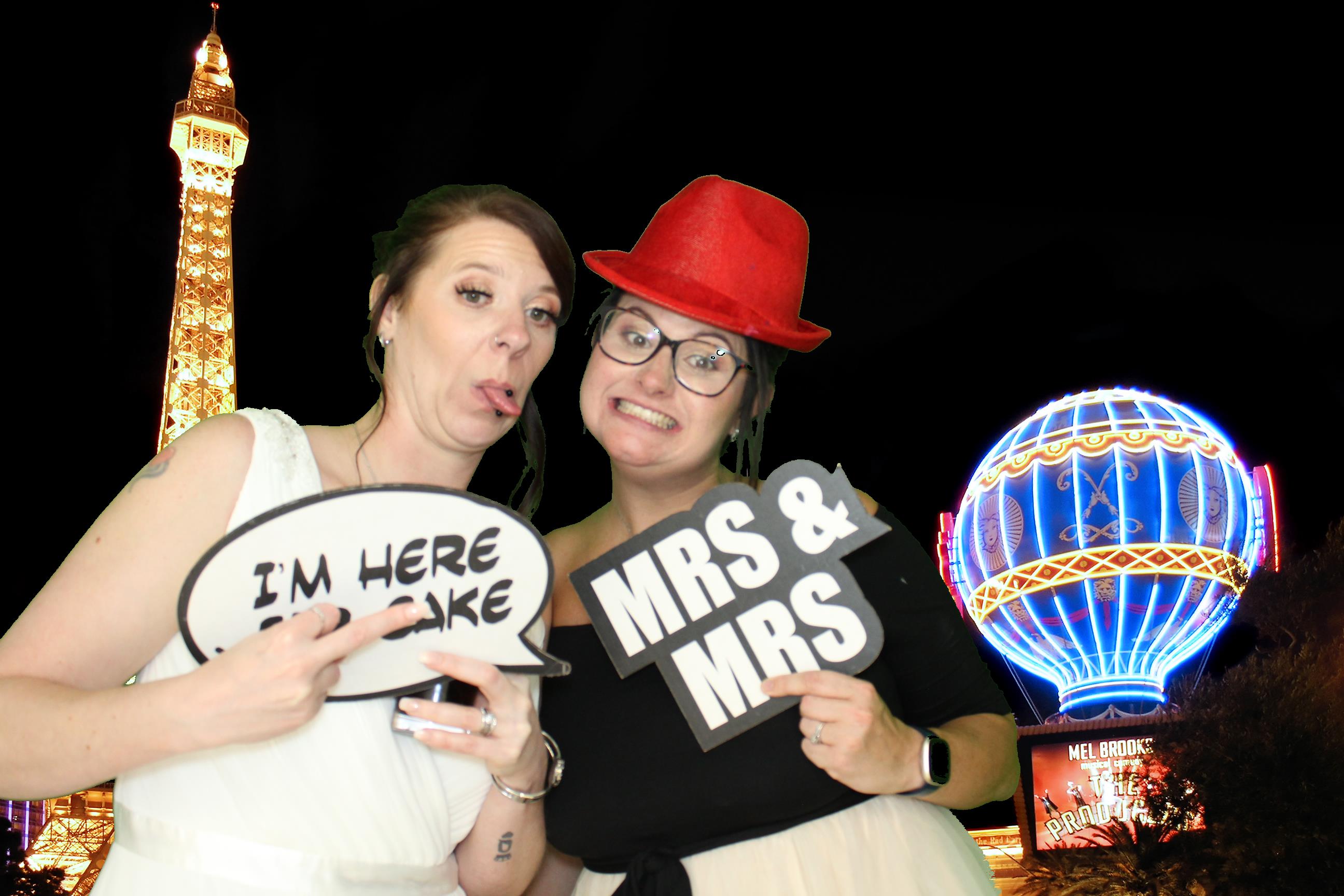 Ashley & Robyn's Wedding | View more photos from the event at gallery.omegaphotobooths.co.uk/u/Omega-Photobooths/Ashley-Robyns-Wedding