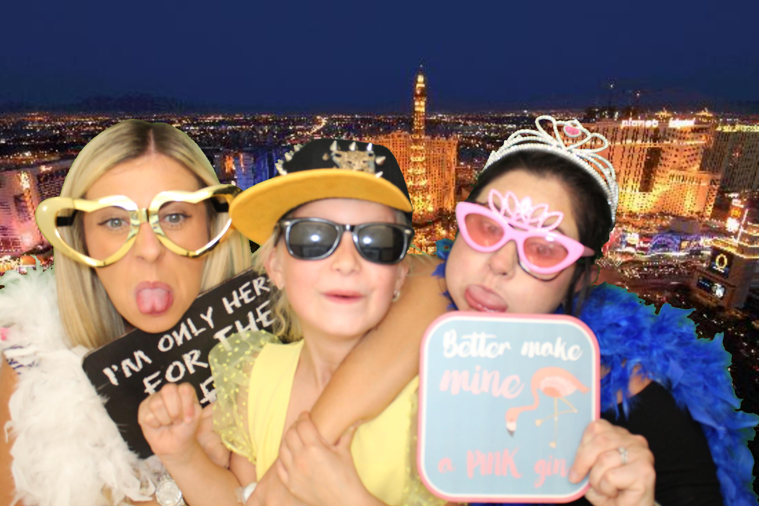 Ashley & Robyn's Wedding | View more photos from the event at gallery.omegaphotobooths.co.uk/u/Omega-Photobooths/Ashley-Robyns-Wedding