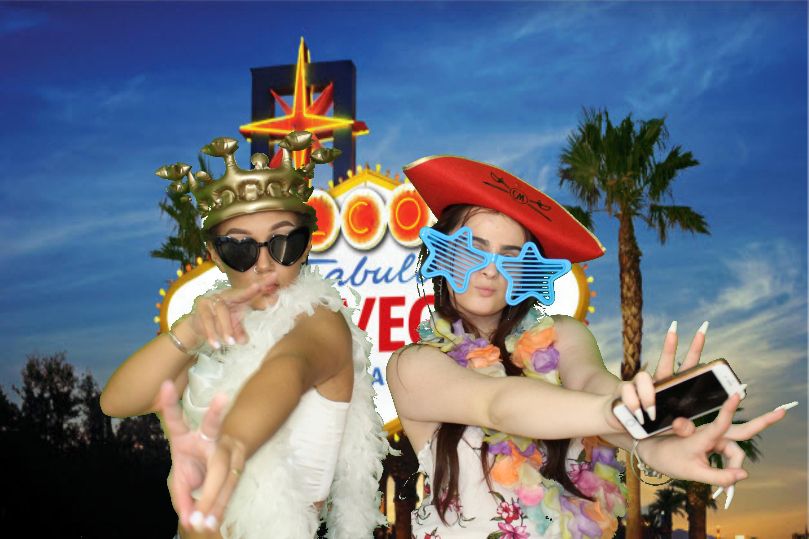 Ashley & Robyn's Wedding | View more photos from the event at gallery.omegaphotobooths.co.uk/u/Omega-Photobooths/Ashley-Robyns-Wedding