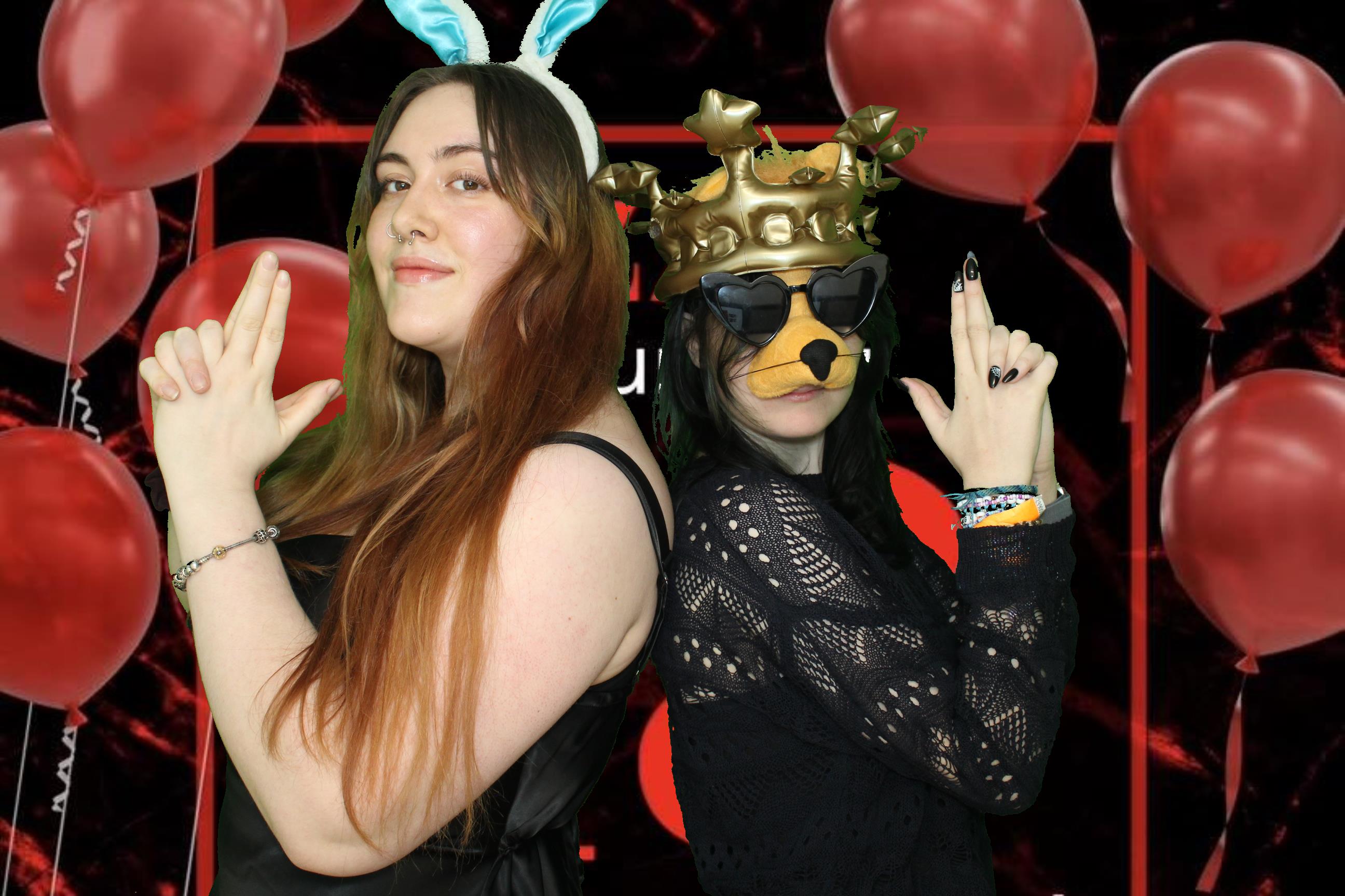Izzy's 18th Birthday | View more photos from the event at gallery.omegaphotobooths.co.uk/u/Omega-Photobooths/Izzys-18th-Birthday