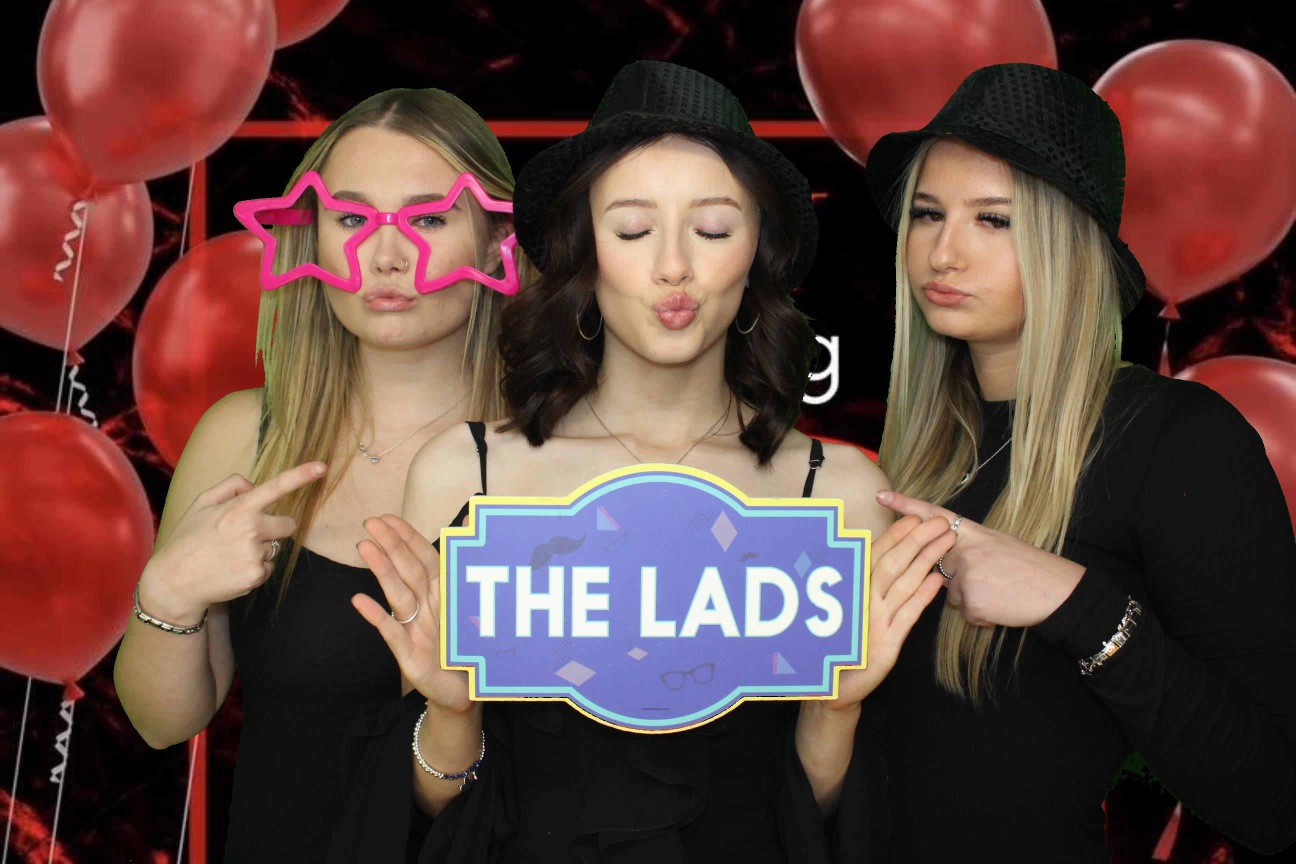 Izzy's 18th Birthday | View more photos from the event at gallery.omegaphotobooths.co.uk/u/Omega-Photobooths/Izzys-18th-Birthday