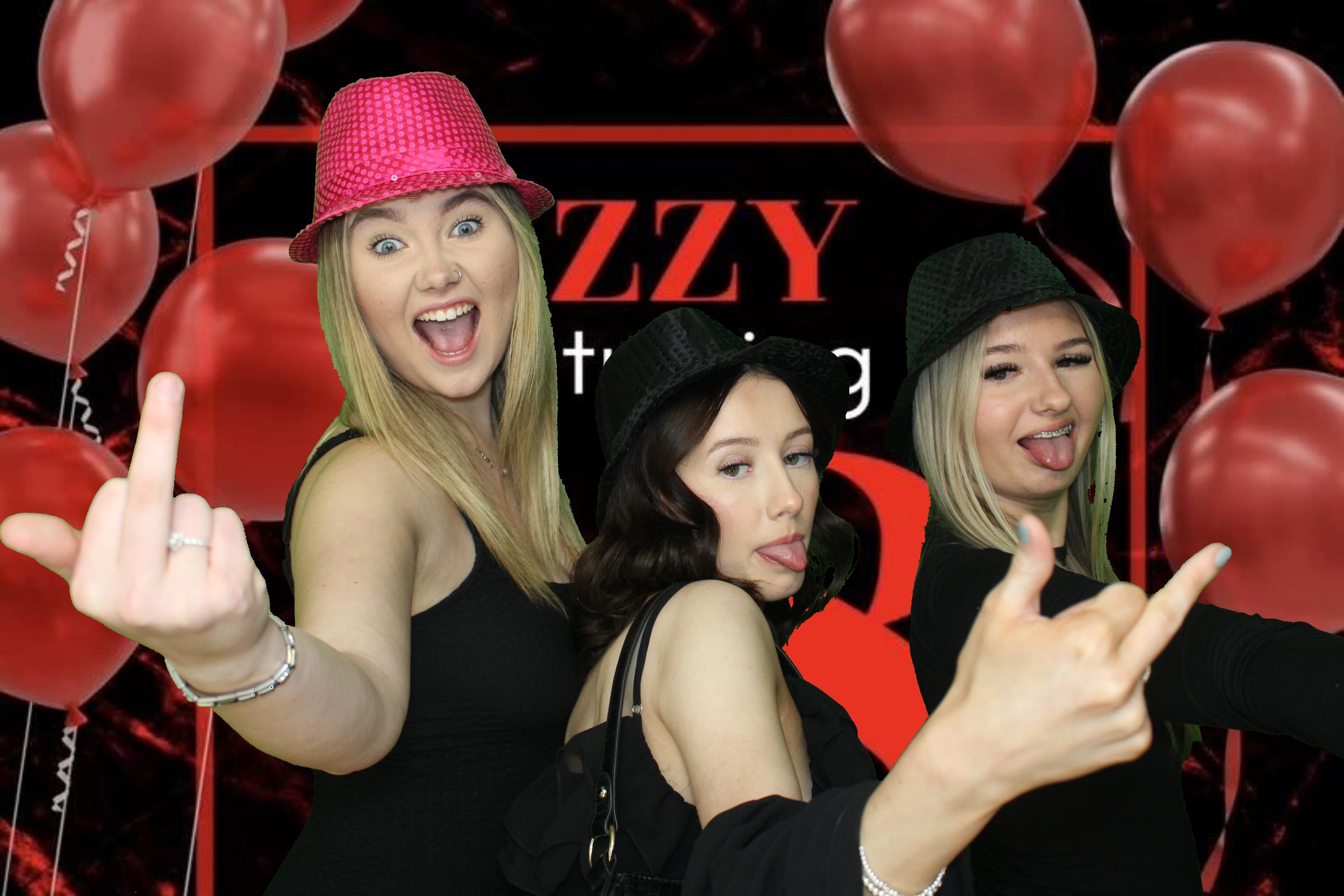 Izzy's 18th Birthday | View more photos from the event at gallery.omegaphotobooths.co.uk/u/Omega-Photobooths/Izzys-18th-Birthday
