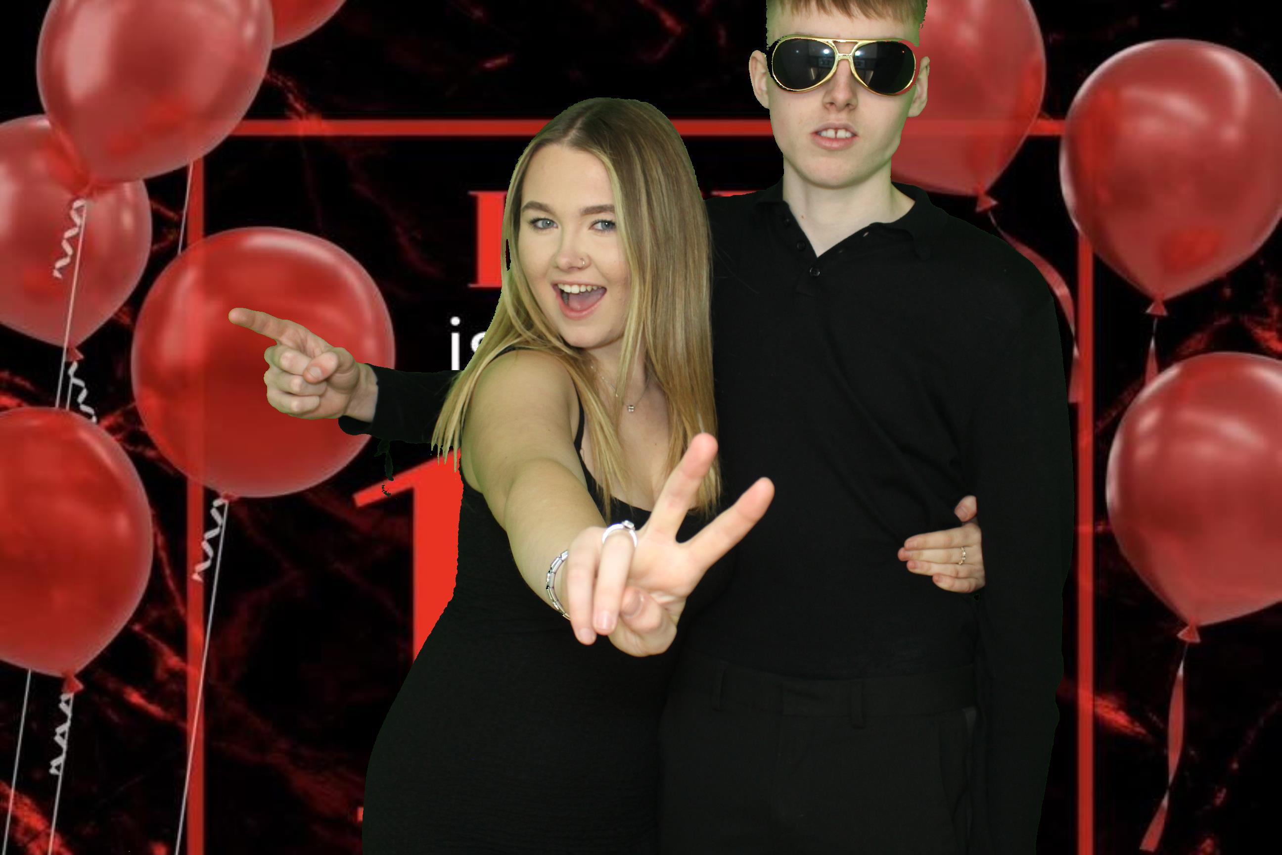 Izzy's 18th Birthday | View more photos from the event at gallery.omegaphotobooths.co.uk/u/Omega-Photobooths/Izzys-18th-Birthday