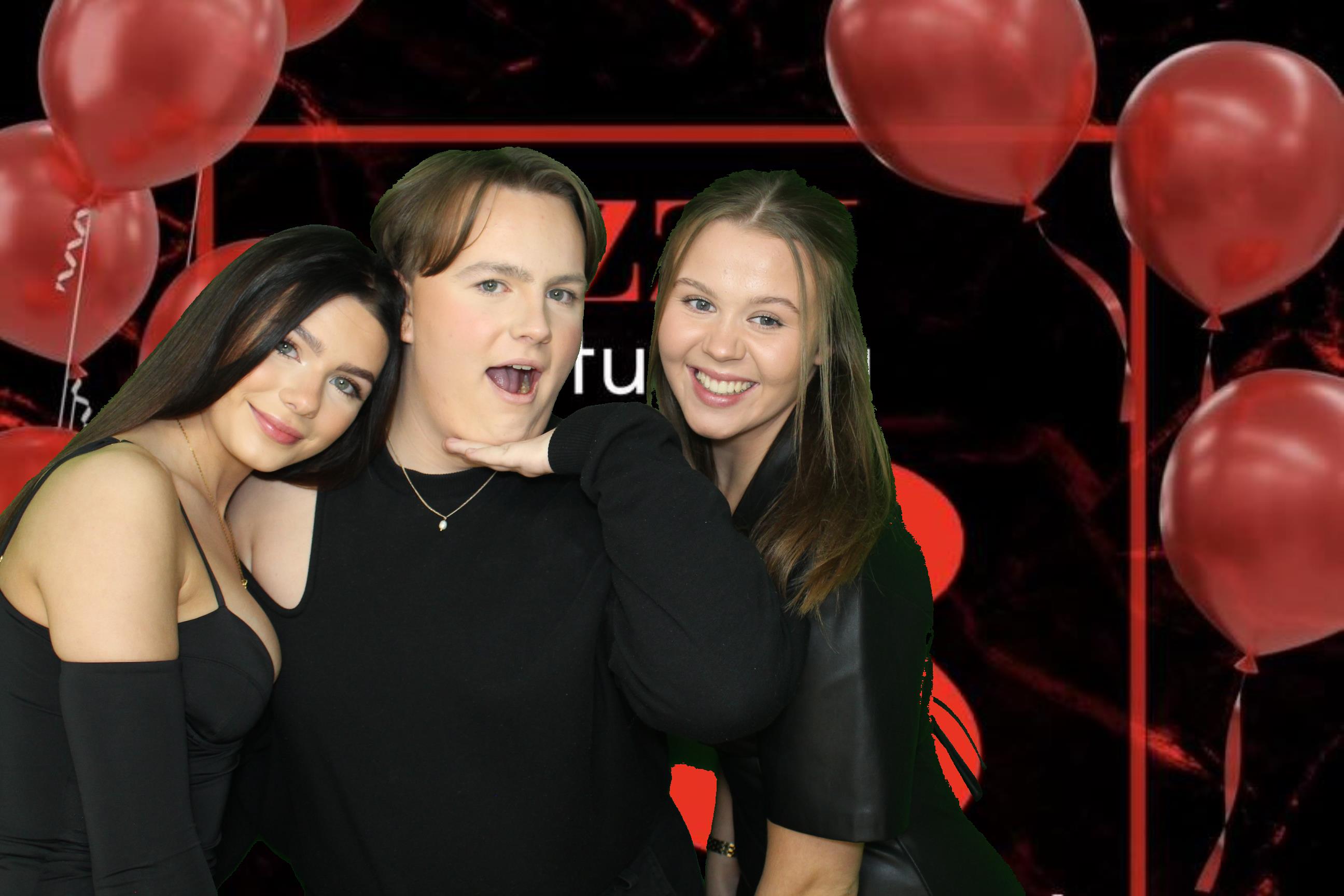 Izzy's 18th Birthday | View more photos from the event at gallery.omegaphotobooths.co.uk/u/Omega-Photobooths/Izzys-18th-Birthday