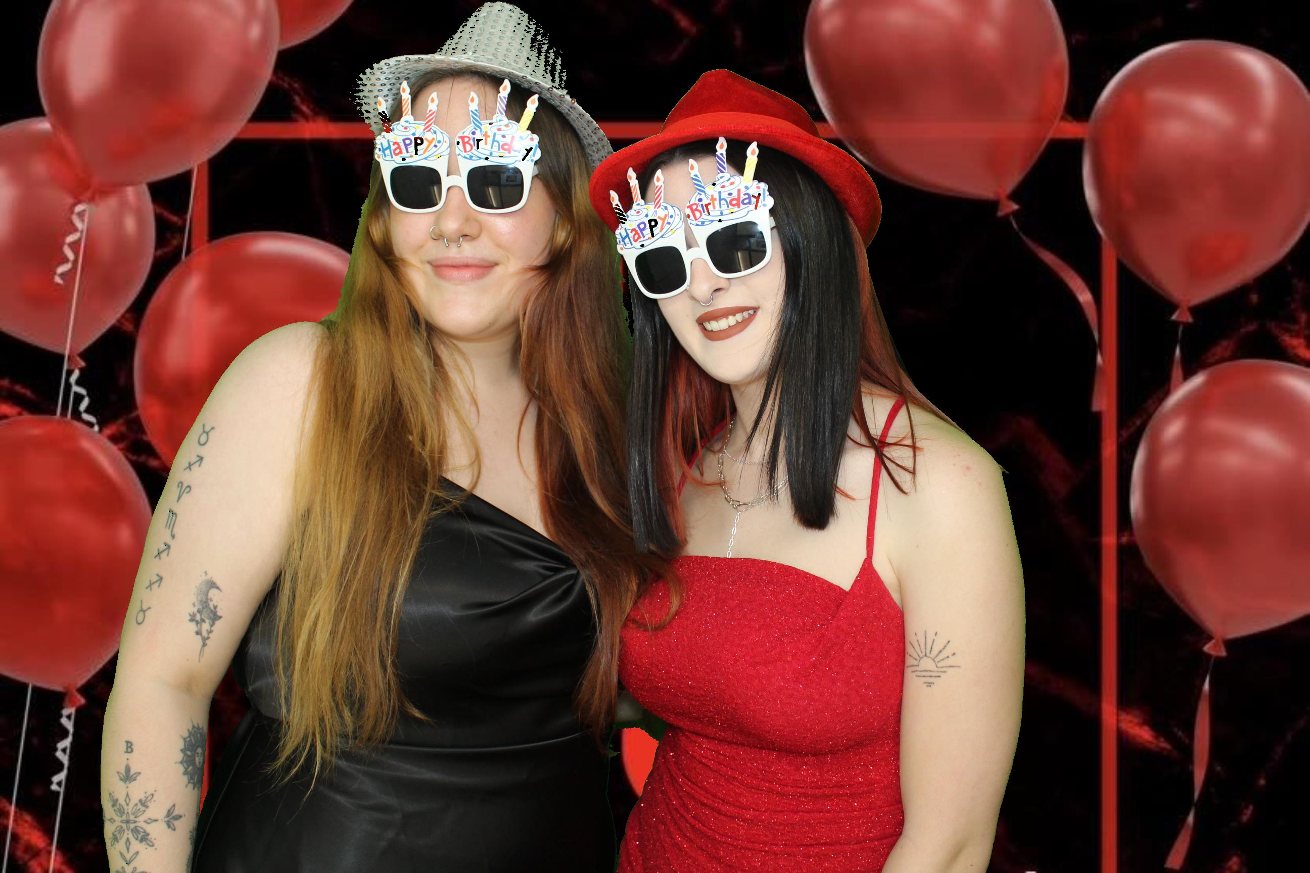 Izzy's 18th Birthday | View more photos from the event at gallery.omegaphotobooths.co.uk/u/Omega-Photobooths/Izzys-18th-Birthday