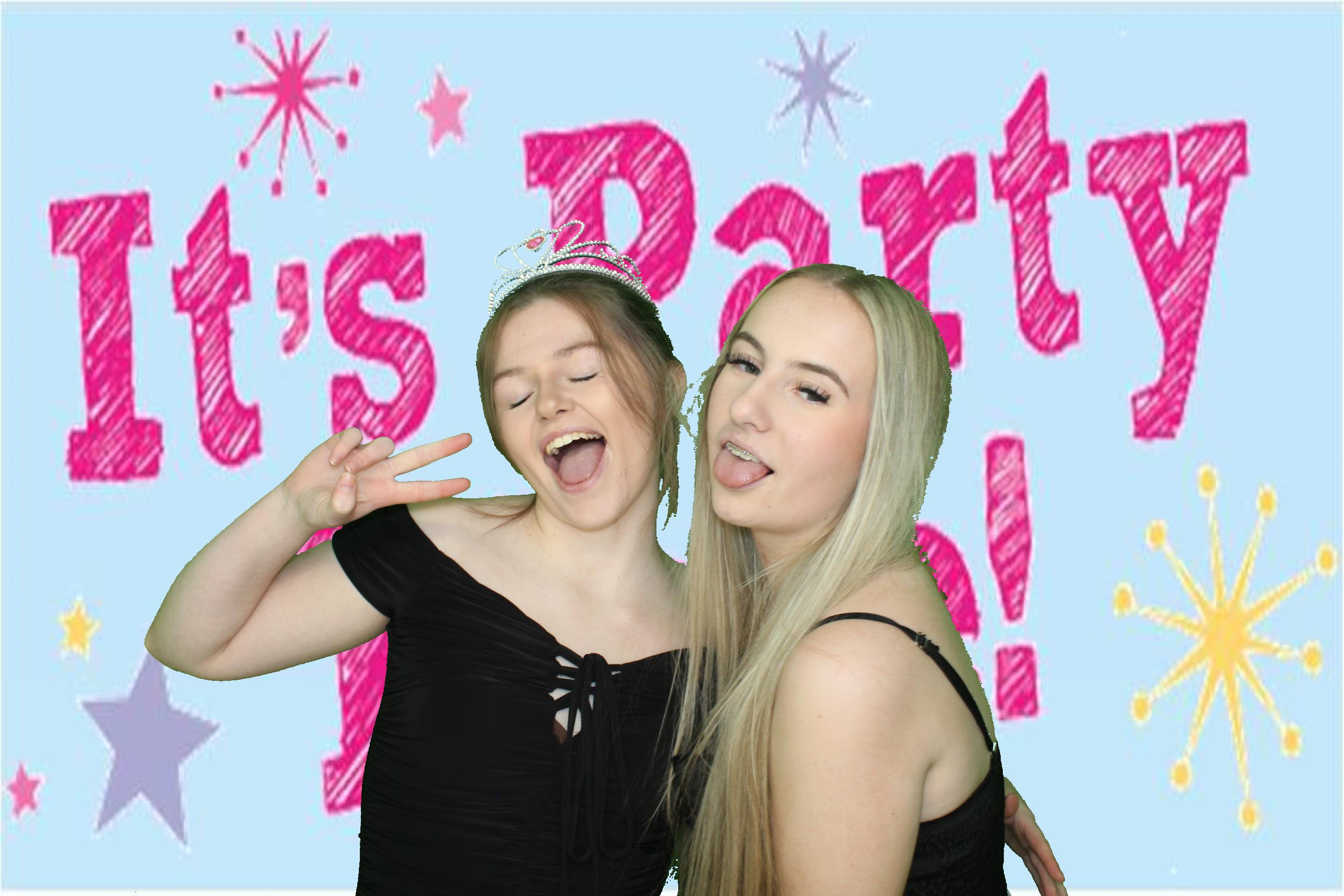 Izzy's 18th Birthday | View more photos from the event at gallery.omegaphotobooths.co.uk/u/Omega-Photobooths/Izzys-18th-Birthday