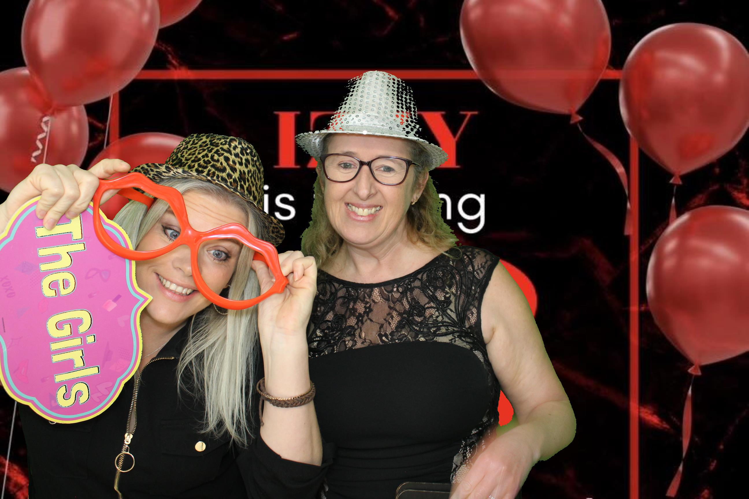 Izzy's 18th Birthday | View more photos from the event at gallery.omegaphotobooths.co.uk/u/Omega-Photobooths/Izzys-18th-Birthday