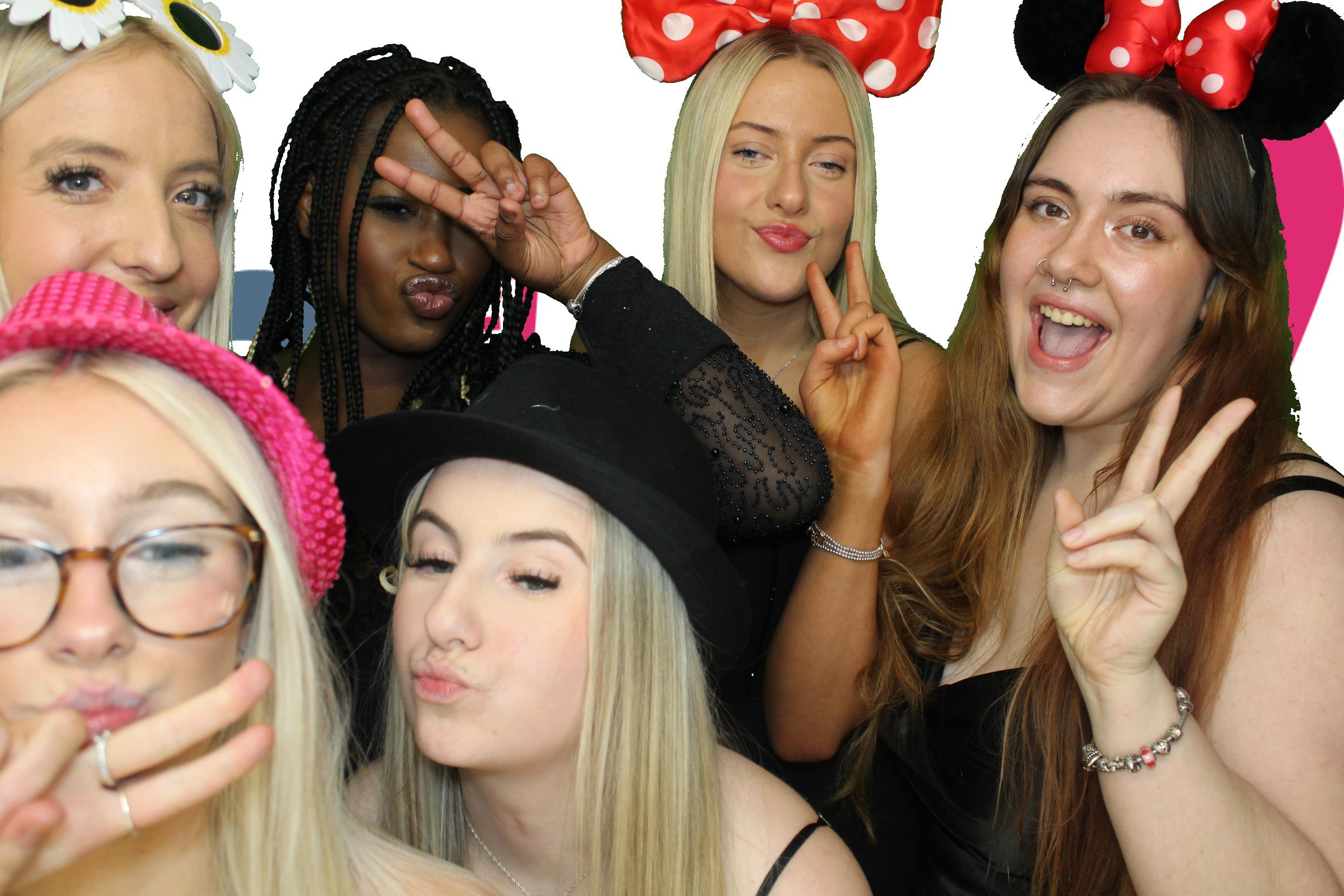 Izzy's 18th Birthday | View more photos from the event at gallery.omegaphotobooths.co.uk/u/Omega-Photobooths/Izzys-18th-Birthday
