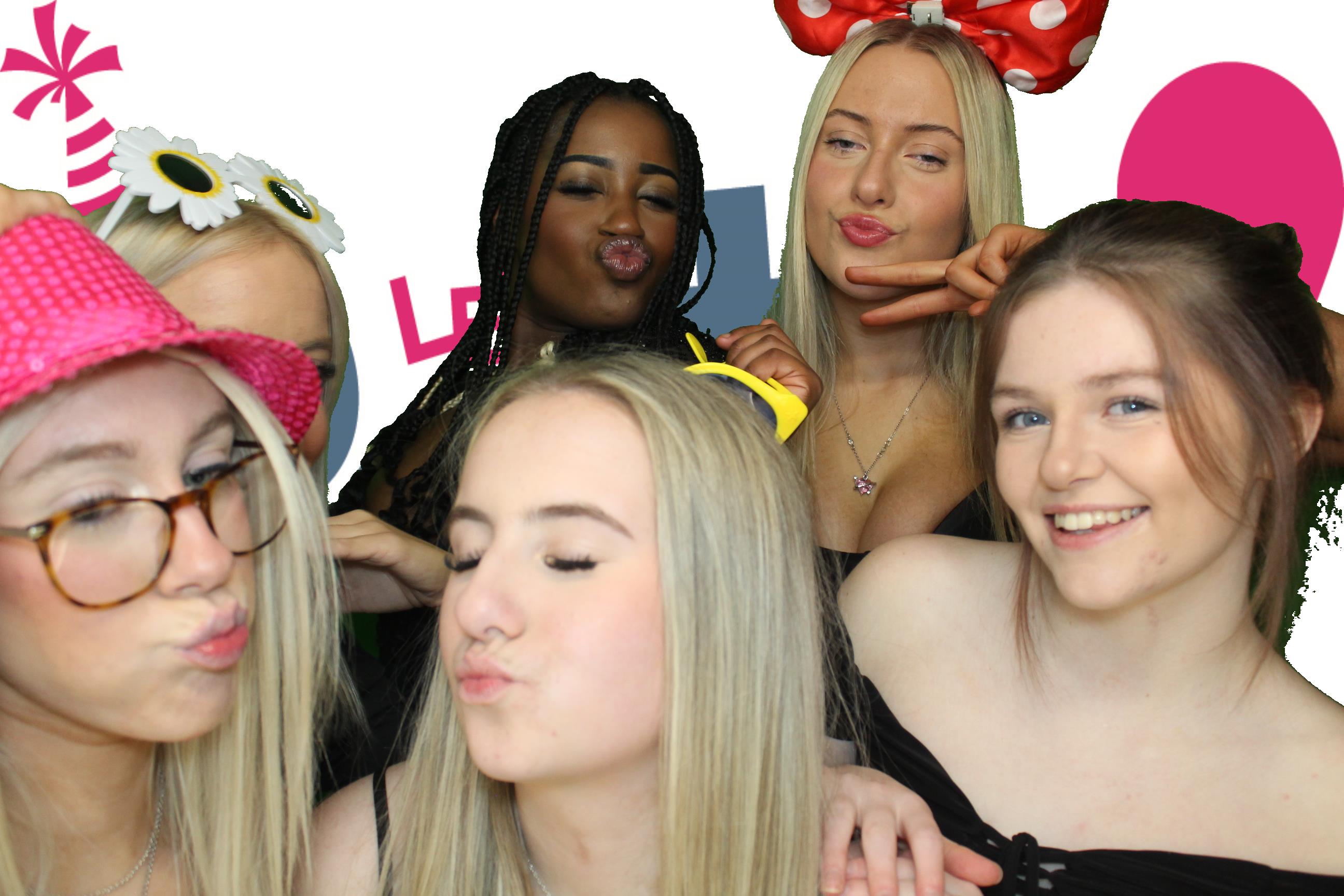 Izzy's 18th Birthday | View more photos from the event at gallery.omegaphotobooths.co.uk/u/Omega-Photobooths/Izzys-18th-Birthday