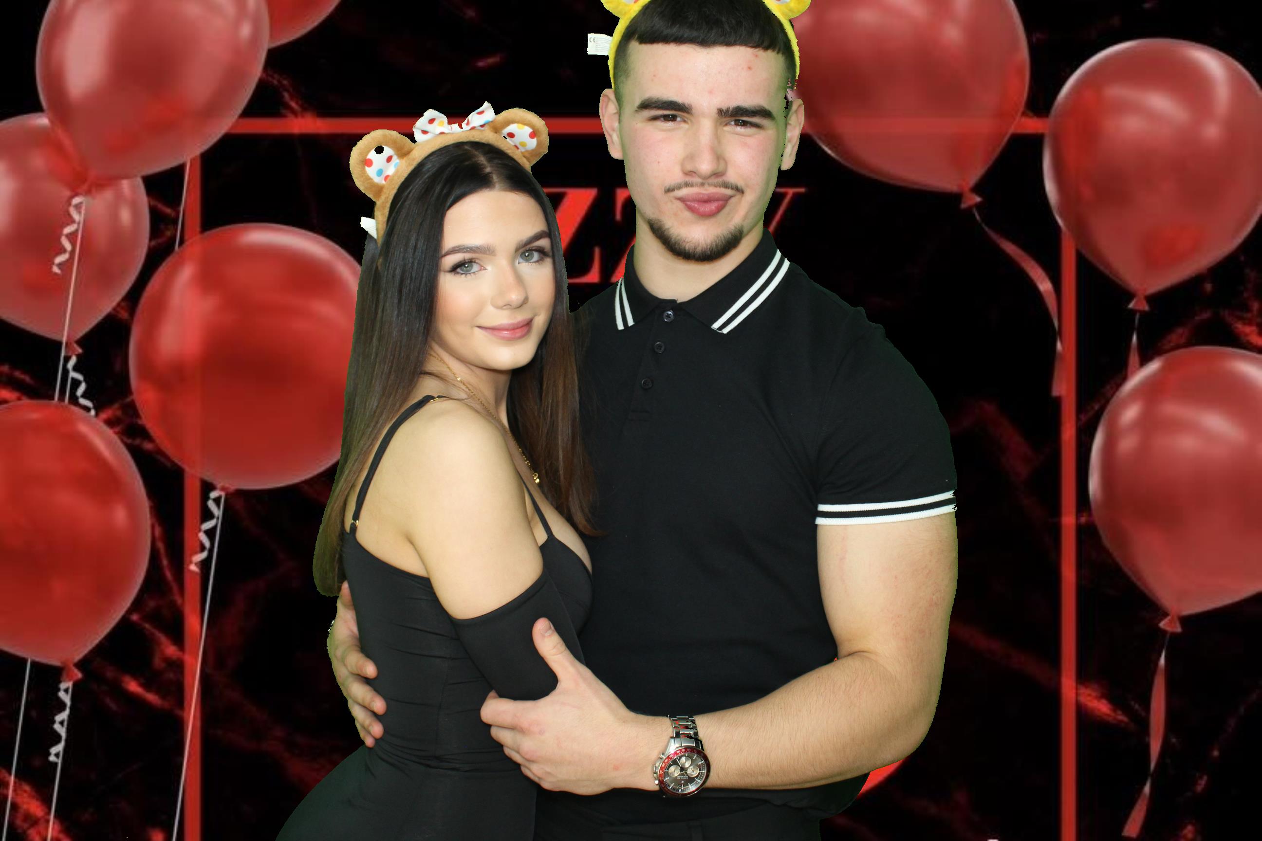 Izzy's 18th Birthday | View more photos from the event at gallery.omegaphotobooths.co.uk/u/Omega-Photobooths/Izzys-18th-Birthday