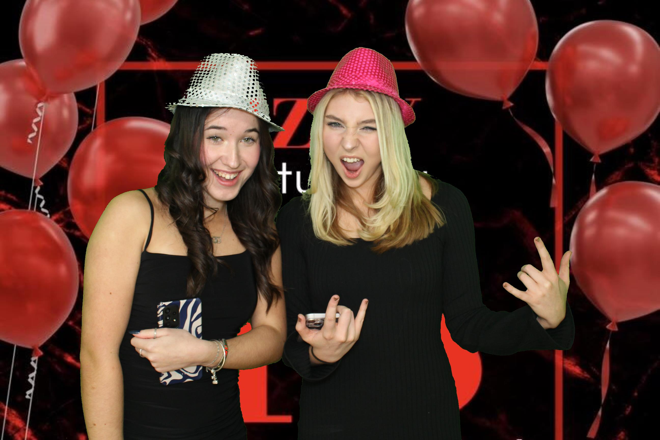 Izzy's 18th Birthday | View more photos from the event at gallery.omegaphotobooths.co.uk/u/Omega-Photobooths/Izzys-18th-Birthday