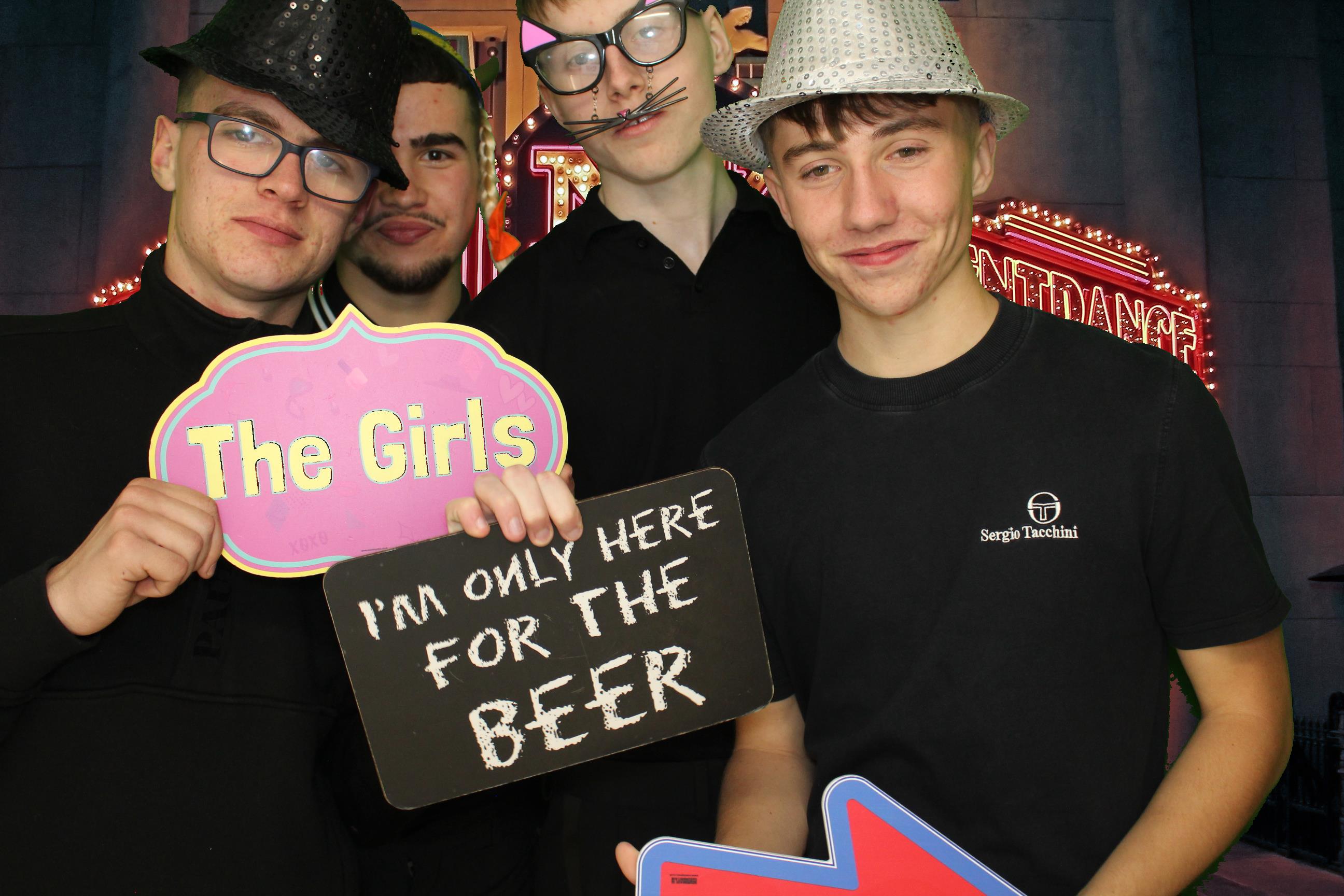 Izzy's 18th Birthday | View more photos from the event at gallery.omegaphotobooths.co.uk/u/Omega-Photobooths/Izzys-18th-Birthday