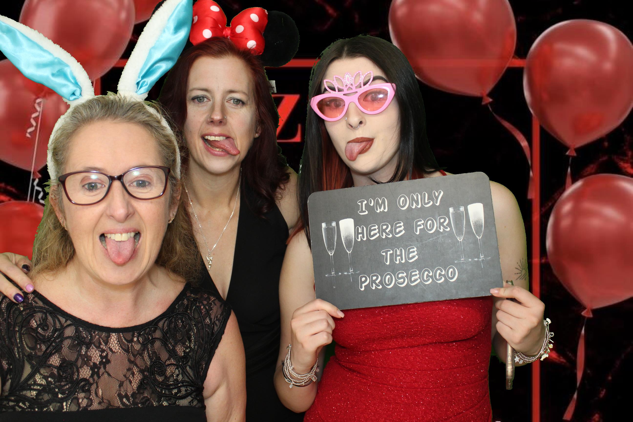 Izzy's 18th Birthday | View more photos from the event at gallery.omegaphotobooths.co.uk/u/Omega-Photobooths/Izzys-18th-Birthday