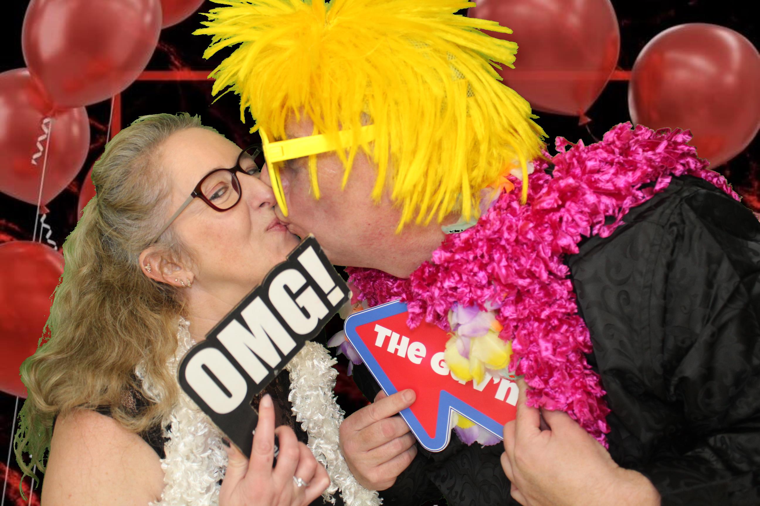 Izzy's 18th Birthday | View more photos from the event at gallery.omegaphotobooths.co.uk/u/Omega-Photobooths/Izzys-18th-Birthday