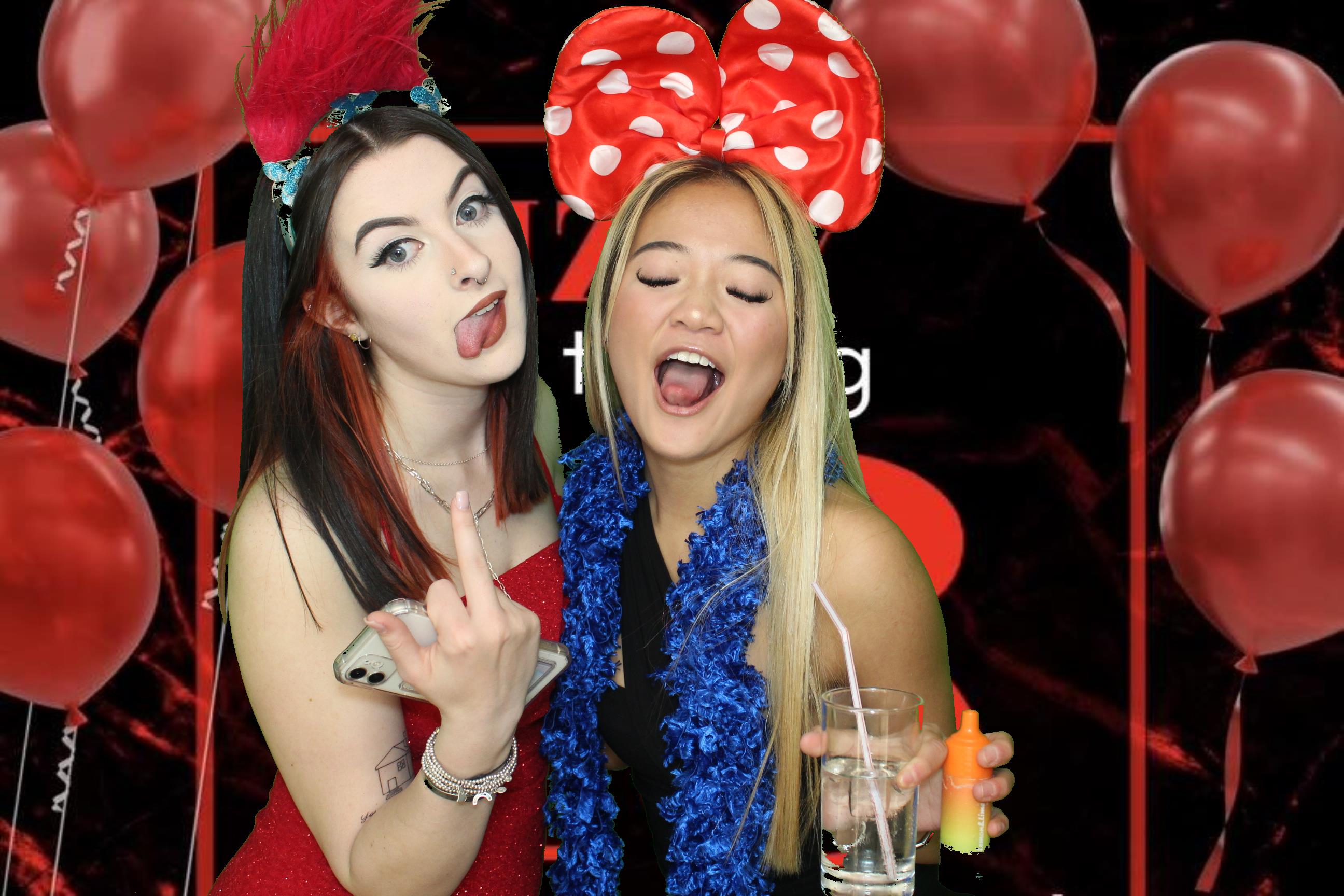 Izzy's 18th Birthday | View more photos from the event at gallery.omegaphotobooths.co.uk/u/Omega-Photobooths/Izzys-18th-Birthday