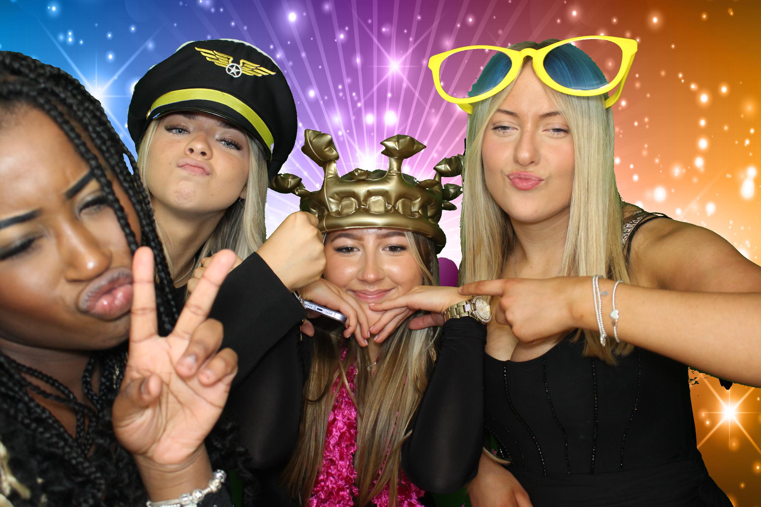 Izzy's 18th Birthday | View more photos from the event at gallery.omegaphotobooths.co.uk/u/Omega-Photobooths/Izzys-18th-Birthday