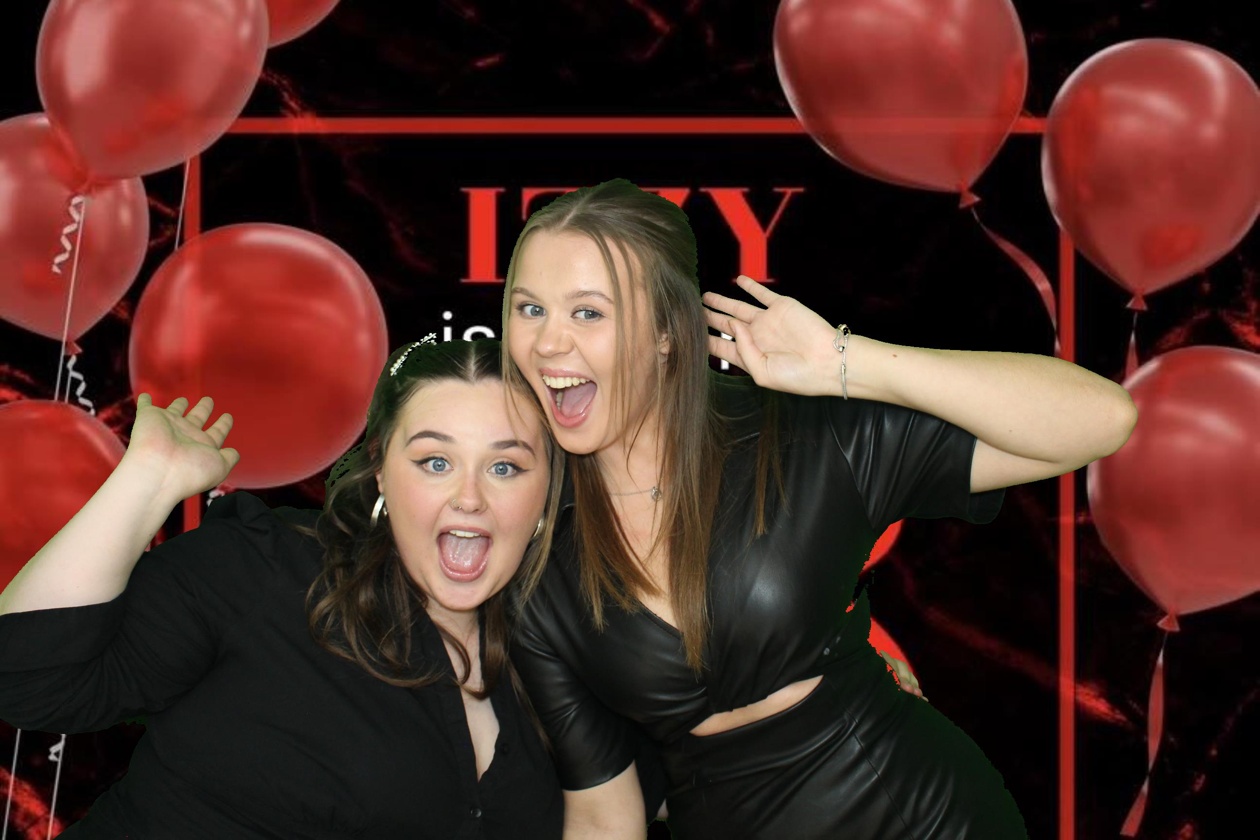 Izzy's 18th Birthday | View more photos from the event at gallery.omegaphotobooths.co.uk/u/Omega-Photobooths/Izzys-18th-Birthday