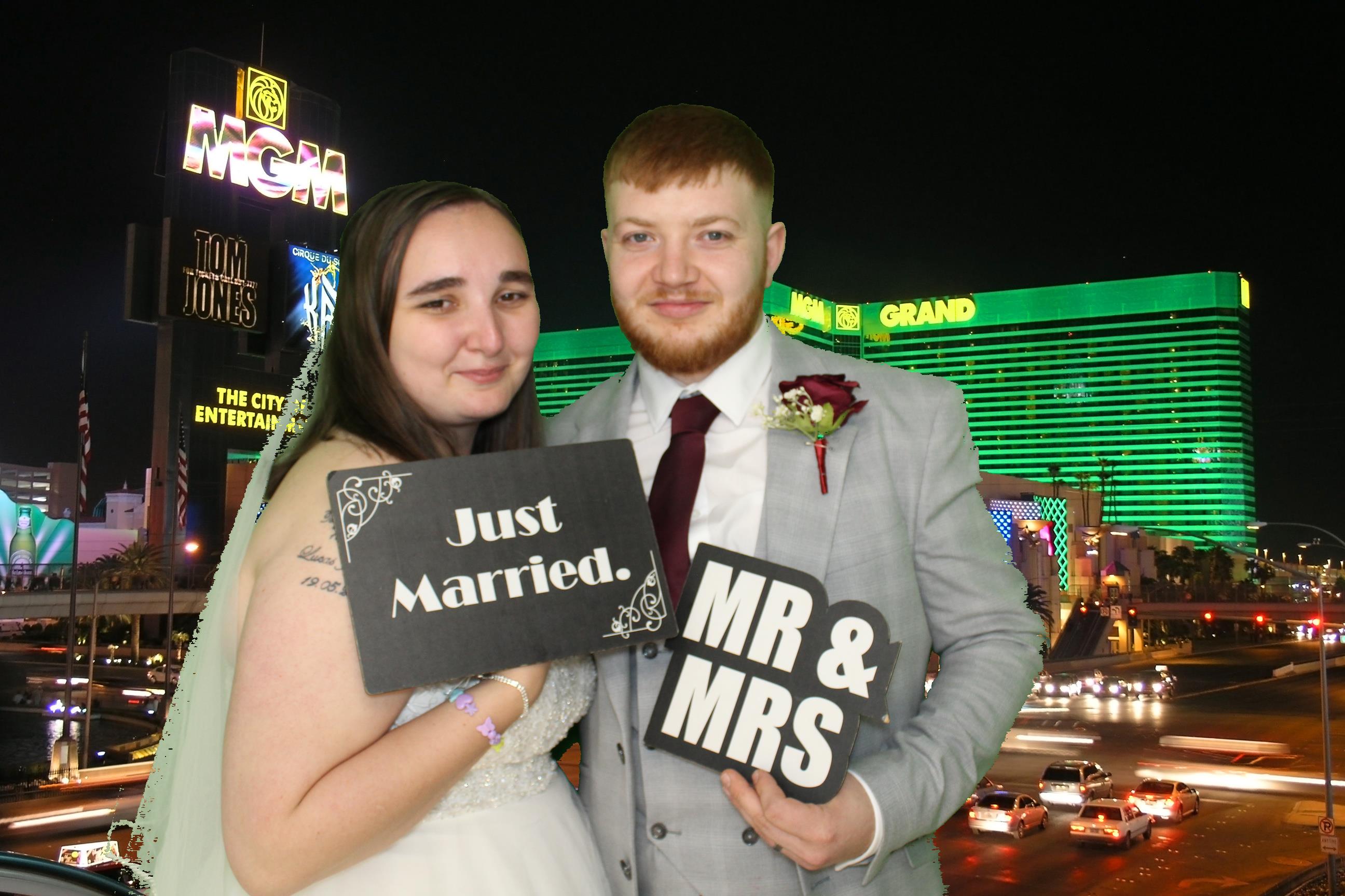 Josh & Mercedes Wedding | View more photos from the event at gallery.omegaphotobooths.co.uk/u/Omega-Photobooths/Josh-Mercedes-Wedding