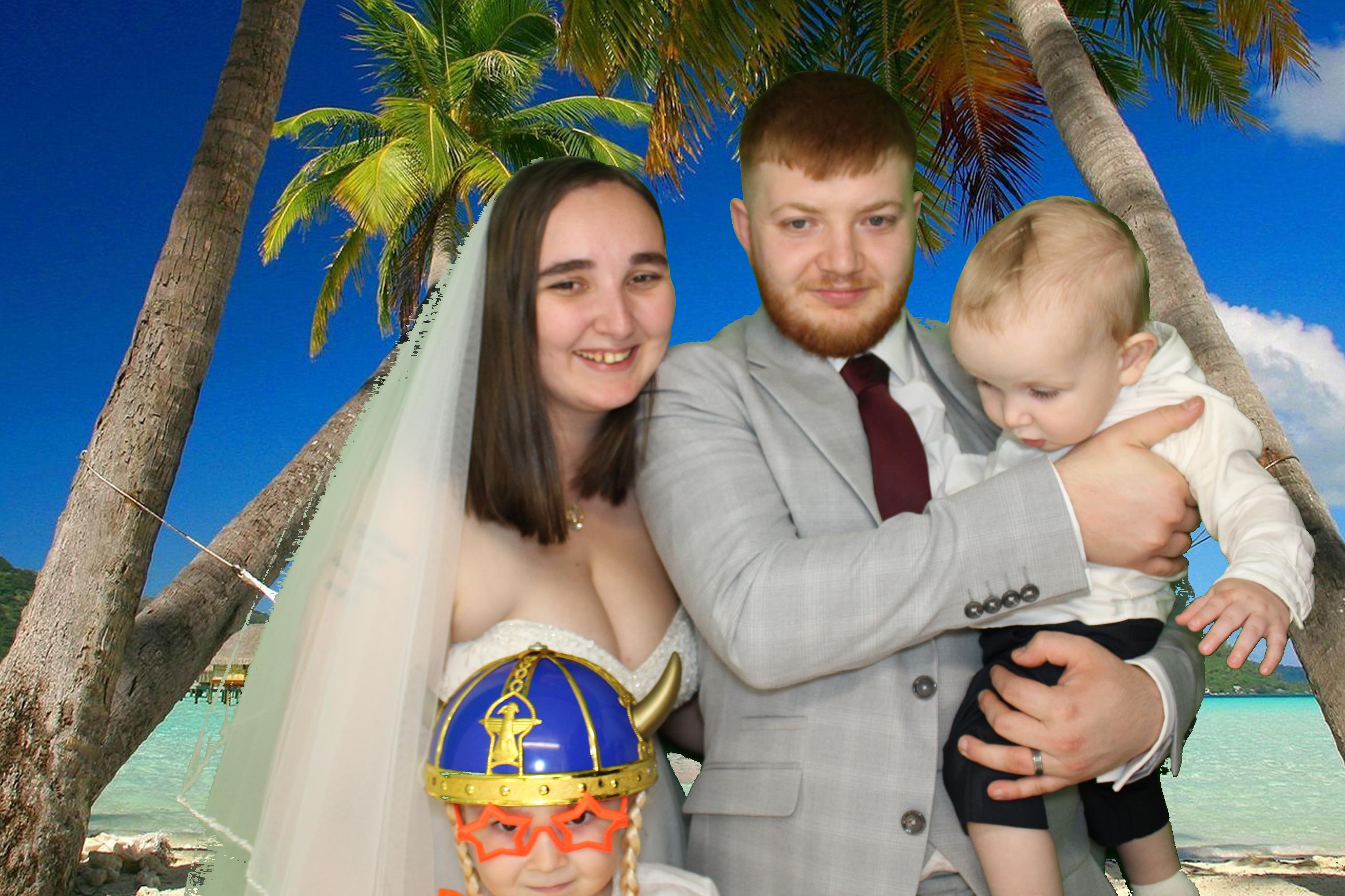 Josh & Mercedes Wedding | View more photos from the event at gallery.omegaphotobooths.co.uk/u/Omega-Photobooths/Josh-Mercedes-Wedding