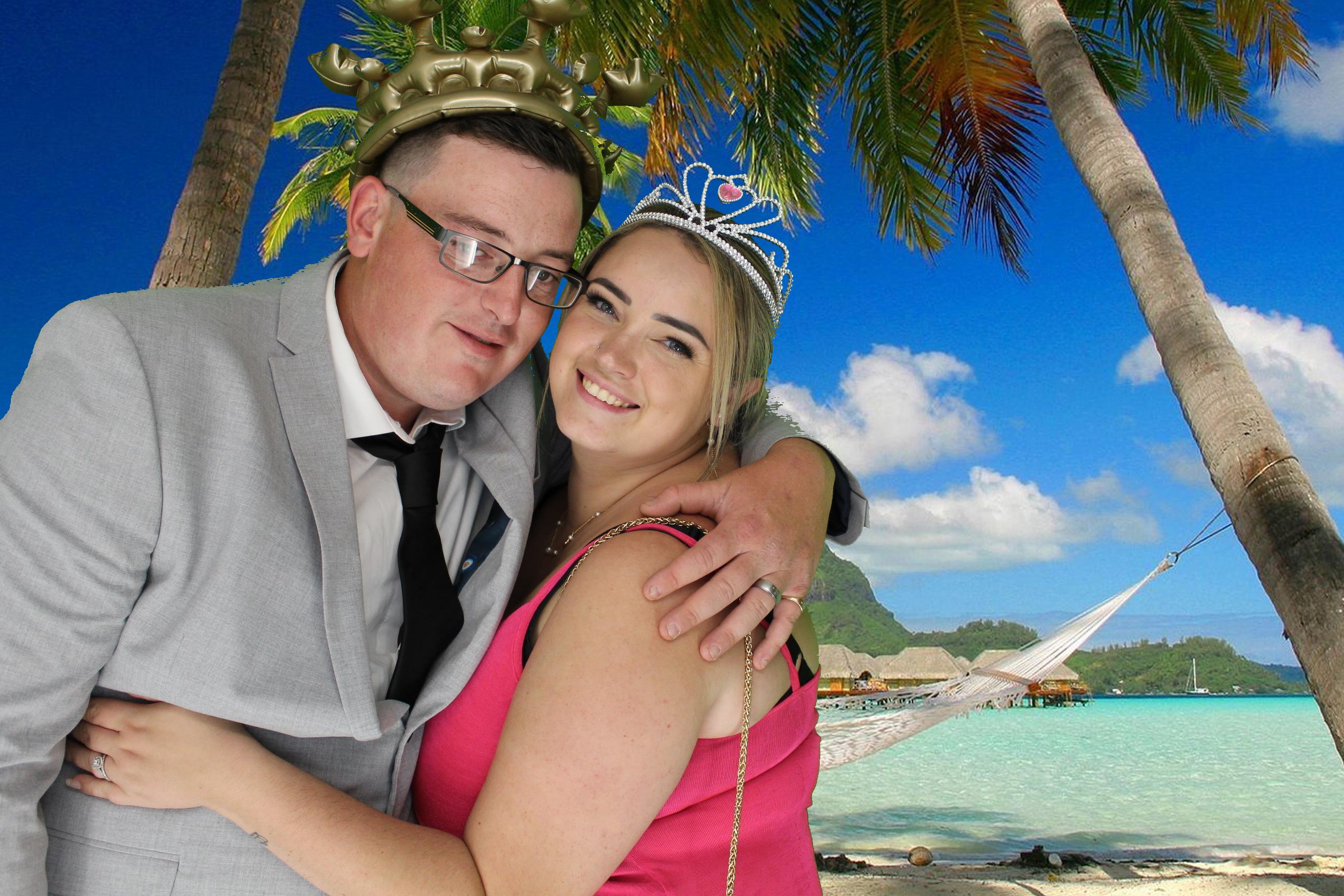 Kim & Dom's Wedding | View more photos from the event at gallery.omegaphotobooths.co.uk/u/Omega-Photobooths/Kim-Doms-Wedding