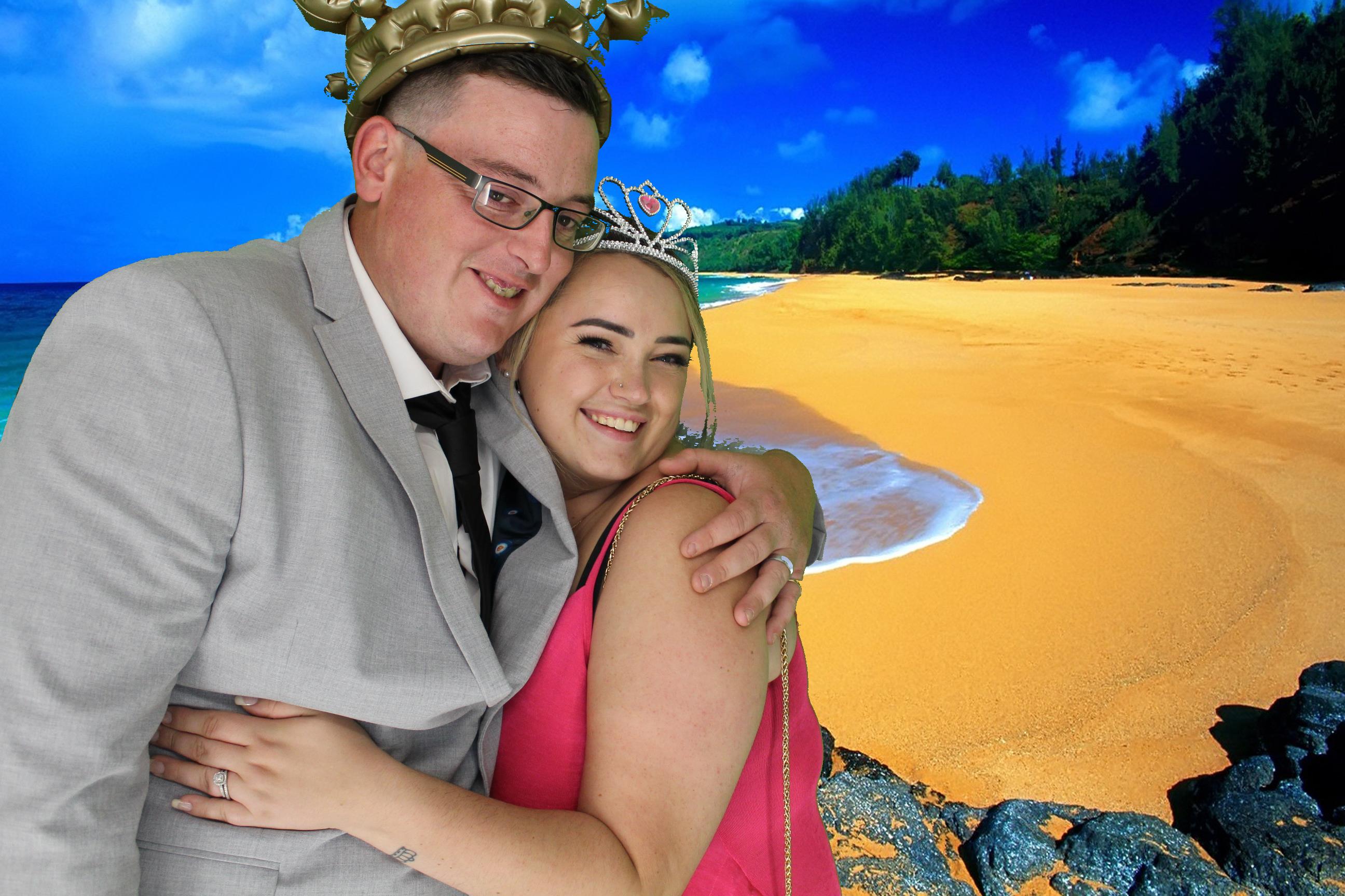 Kim & Dom's Wedding | View more photos from the event at gallery.omegaphotobooths.co.uk/u/Omega-Photobooths/Kim-Doms-Wedding