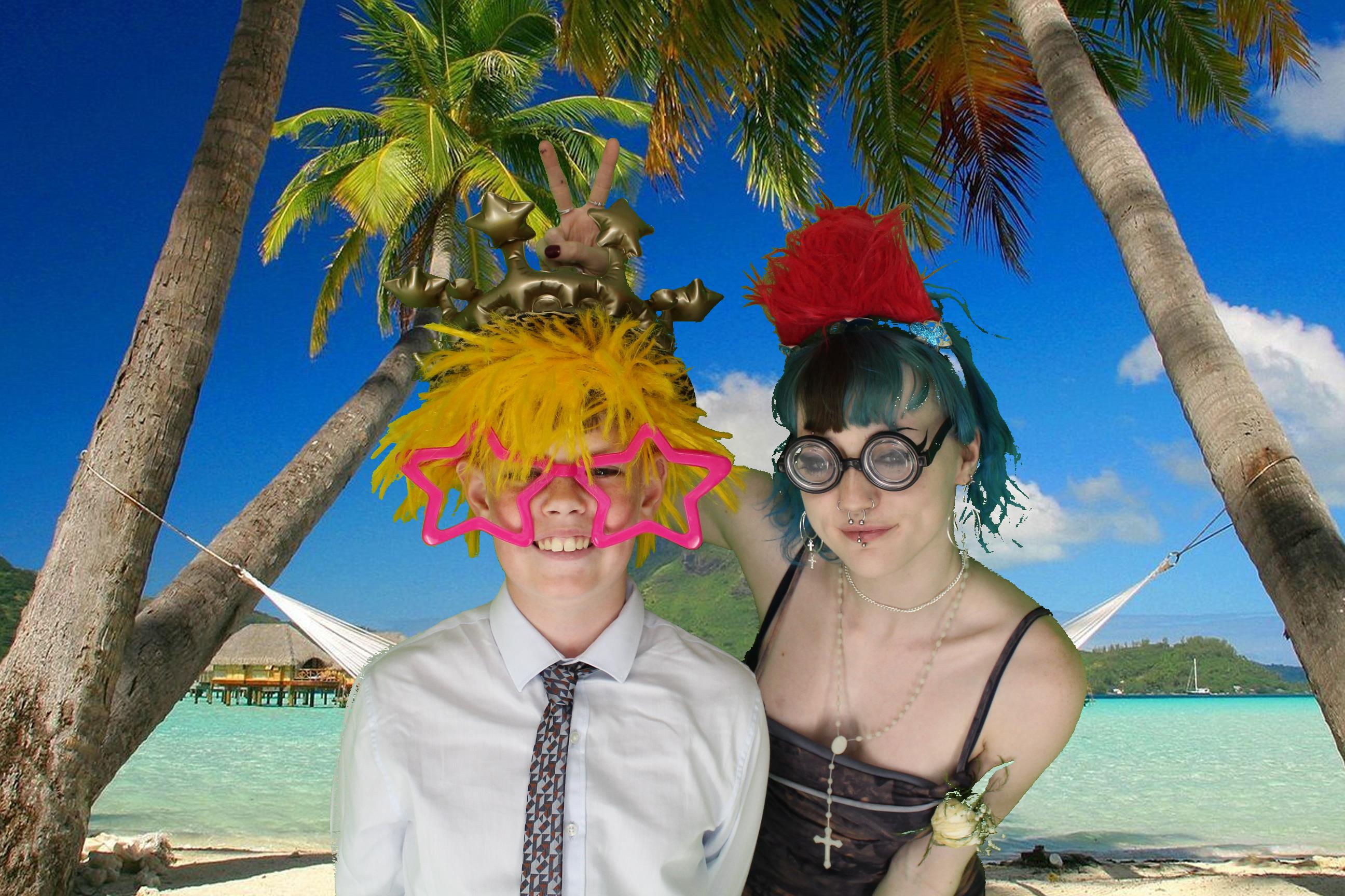 Kim & Dom's Wedding | View more photos from the event at gallery.omegaphotobooths.co.uk/u/Omega-Photobooths/Kim-Doms-Wedding