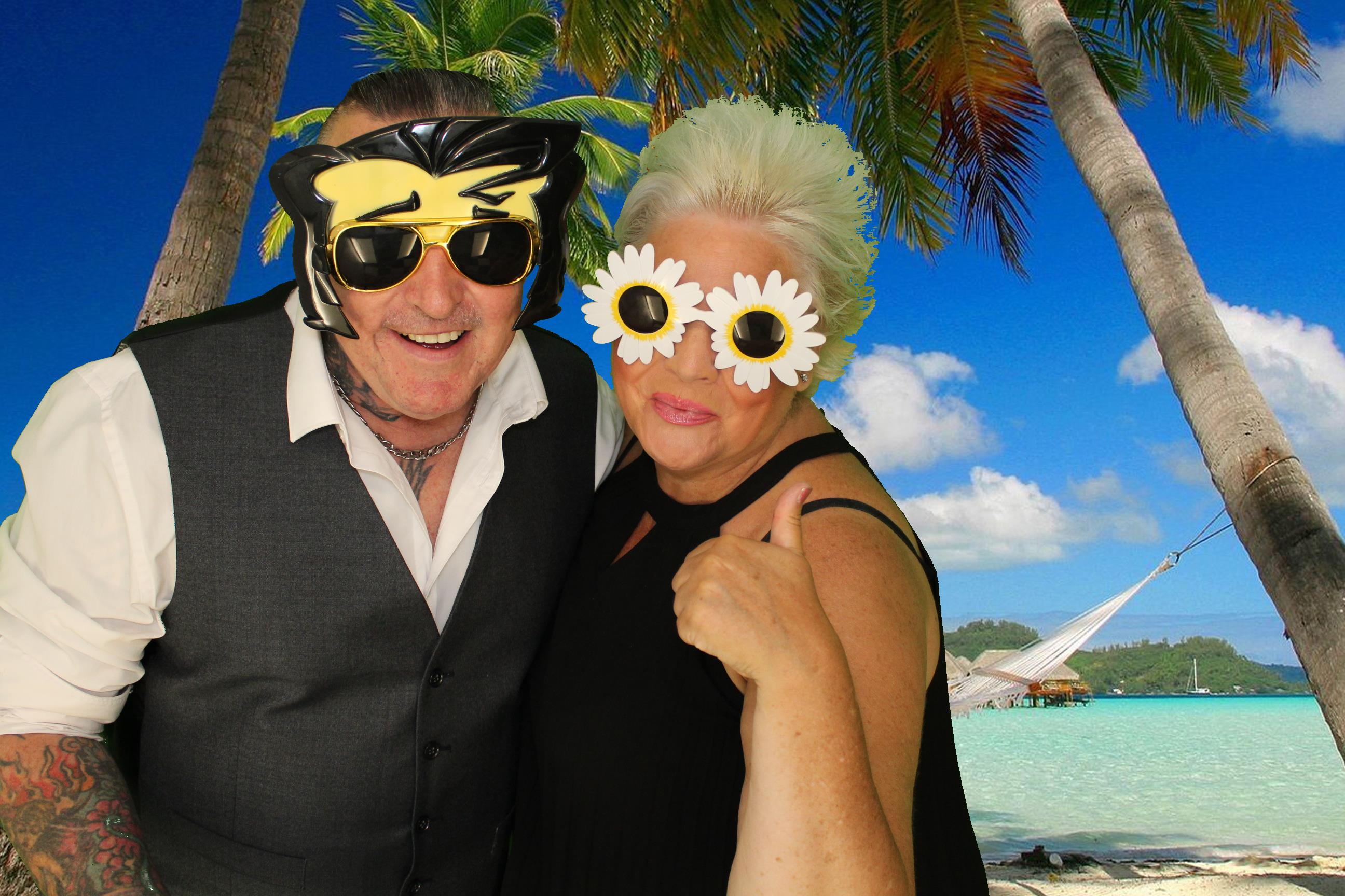 Kim & Dom's Wedding | View more photos from the event at gallery.omegaphotobooths.co.uk/u/Omega-Photobooths/Kim-Doms-Wedding