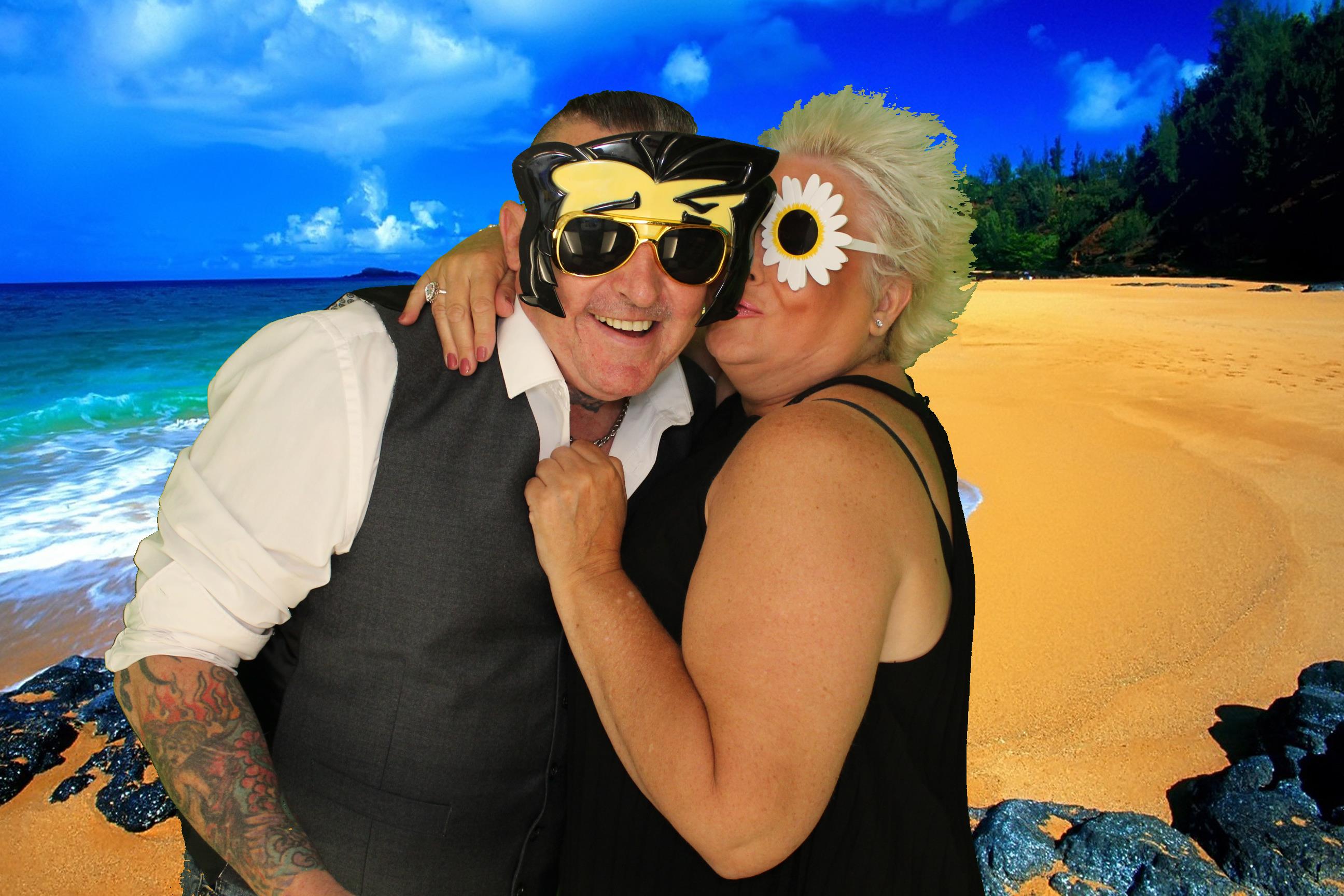 Kim & Dom's Wedding | View more photos from the event at gallery.omegaphotobooths.co.uk/u/Omega-Photobooths/Kim-Doms-Wedding