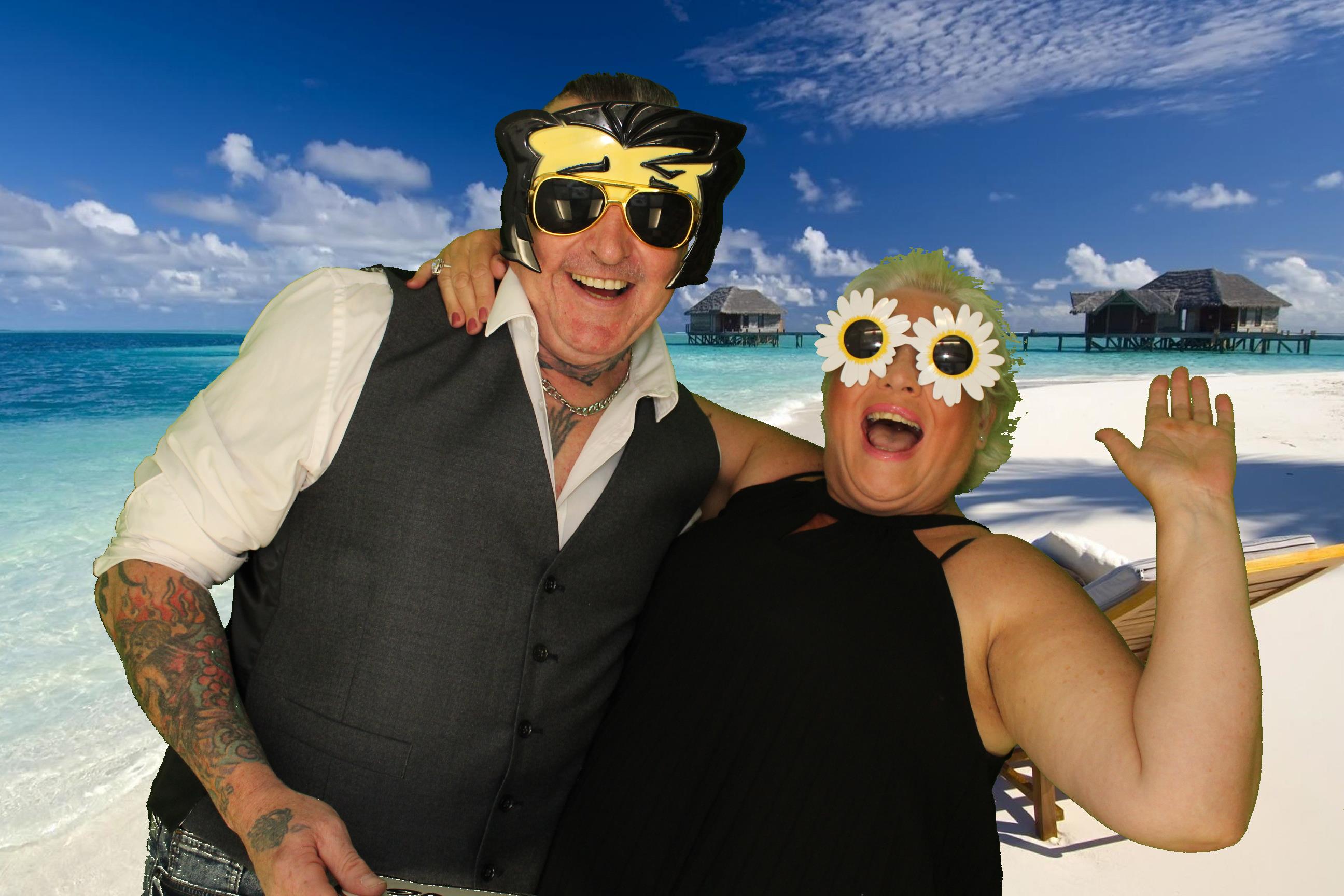 Kim & Dom's Wedding | View more photos from the event at gallery.omegaphotobooths.co.uk/u/Omega-Photobooths/Kim-Doms-Wedding