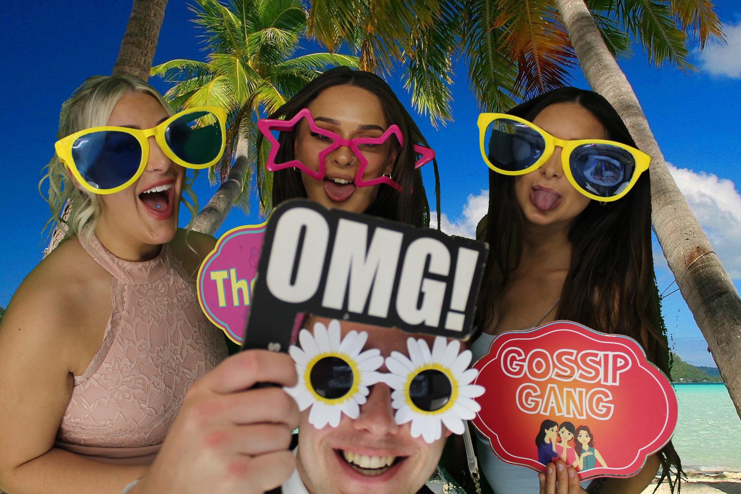 Kim & Dom's Wedding | View more photos from the event at gallery.omegaphotobooths.co.uk/u/Omega-Photobooths/Kim-Doms-Wedding