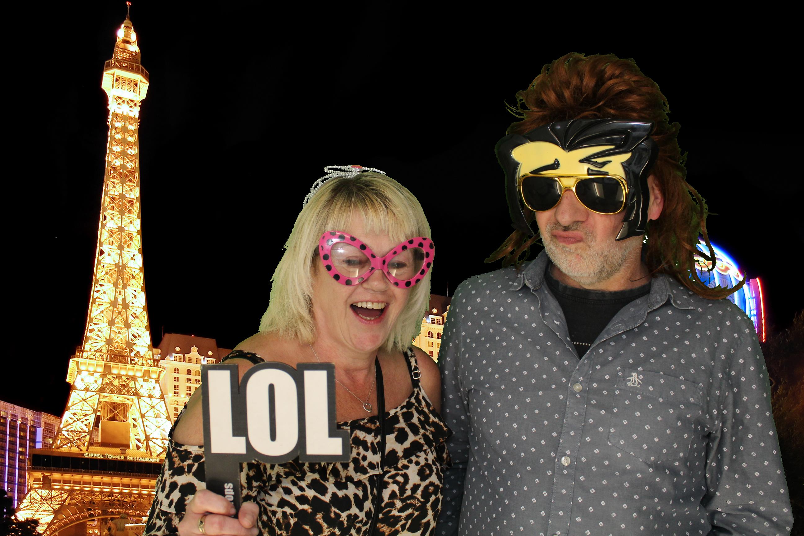 Kim & Dom's Wedding | View more photos from the event at gallery.omegaphotobooths.co.uk/u/Omega-Photobooths/Kim-Doms-Wedding
