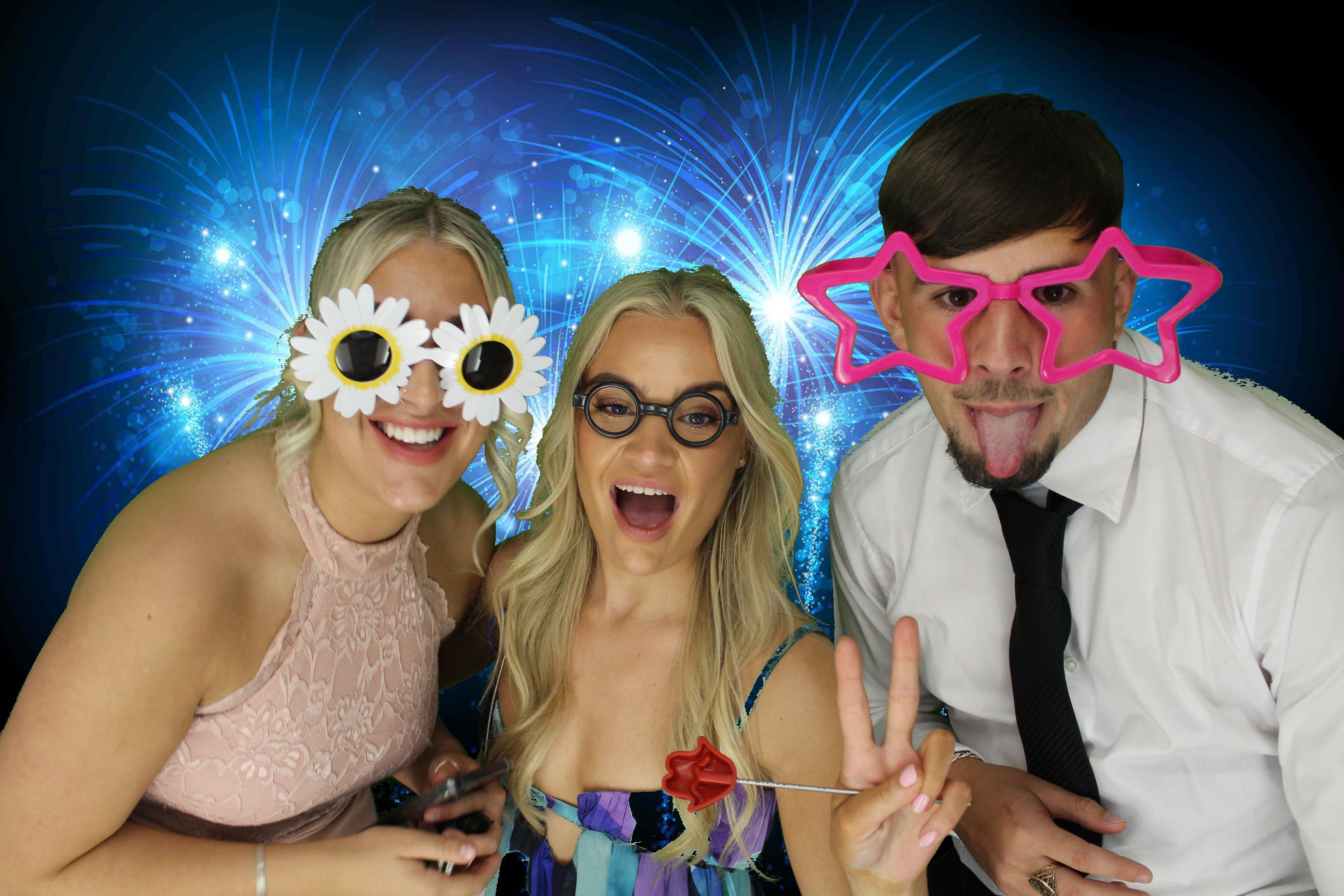 Kim & Dom's Wedding | View more photos from the event at gallery.omegaphotobooths.co.uk/u/Omega-Photobooths/Kim-Doms-Wedding