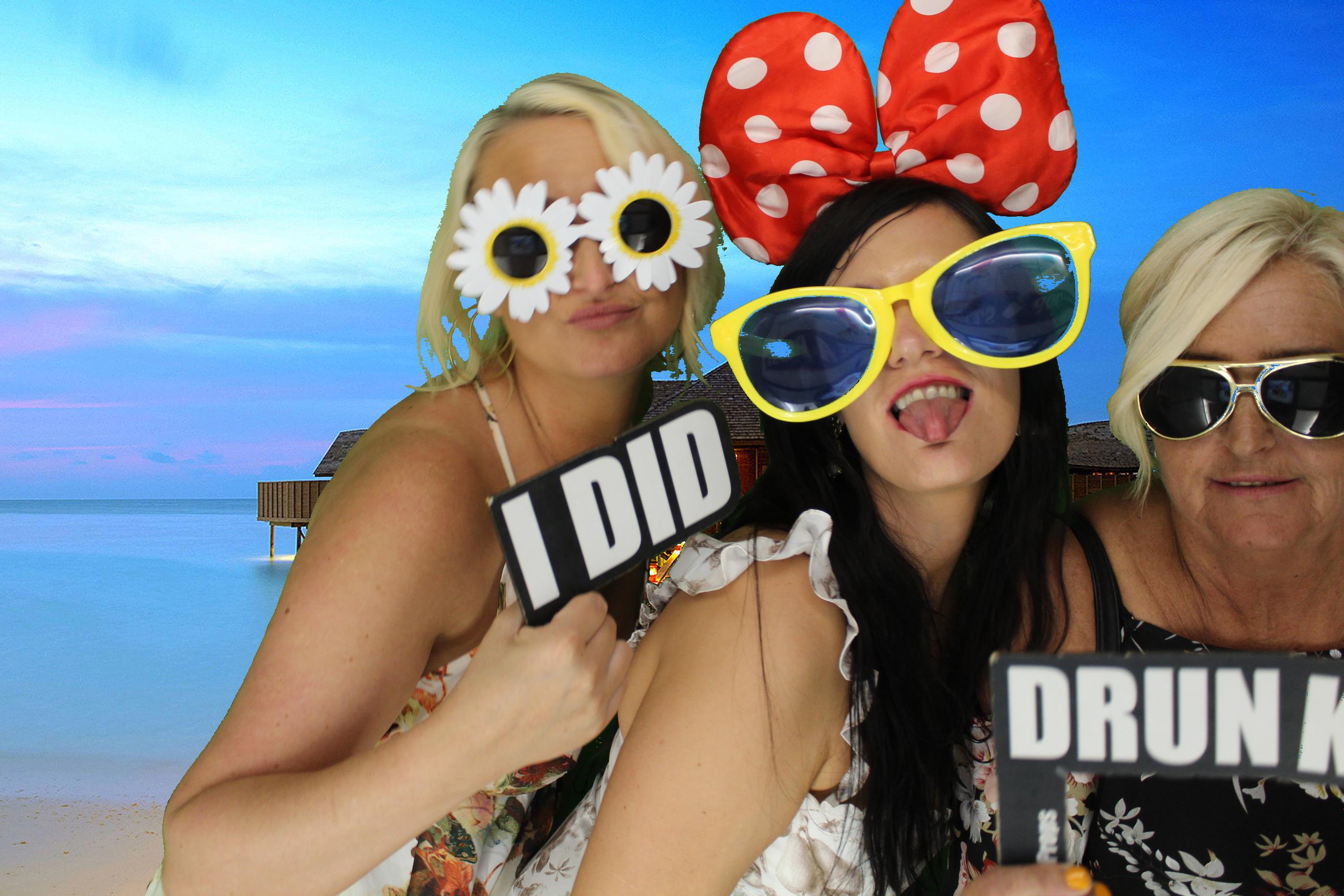 Kim & Dom's Wedding | View more photos from the event at gallery.omegaphotobooths.co.uk/u/Omega-Photobooths/Kim-Doms-Wedding