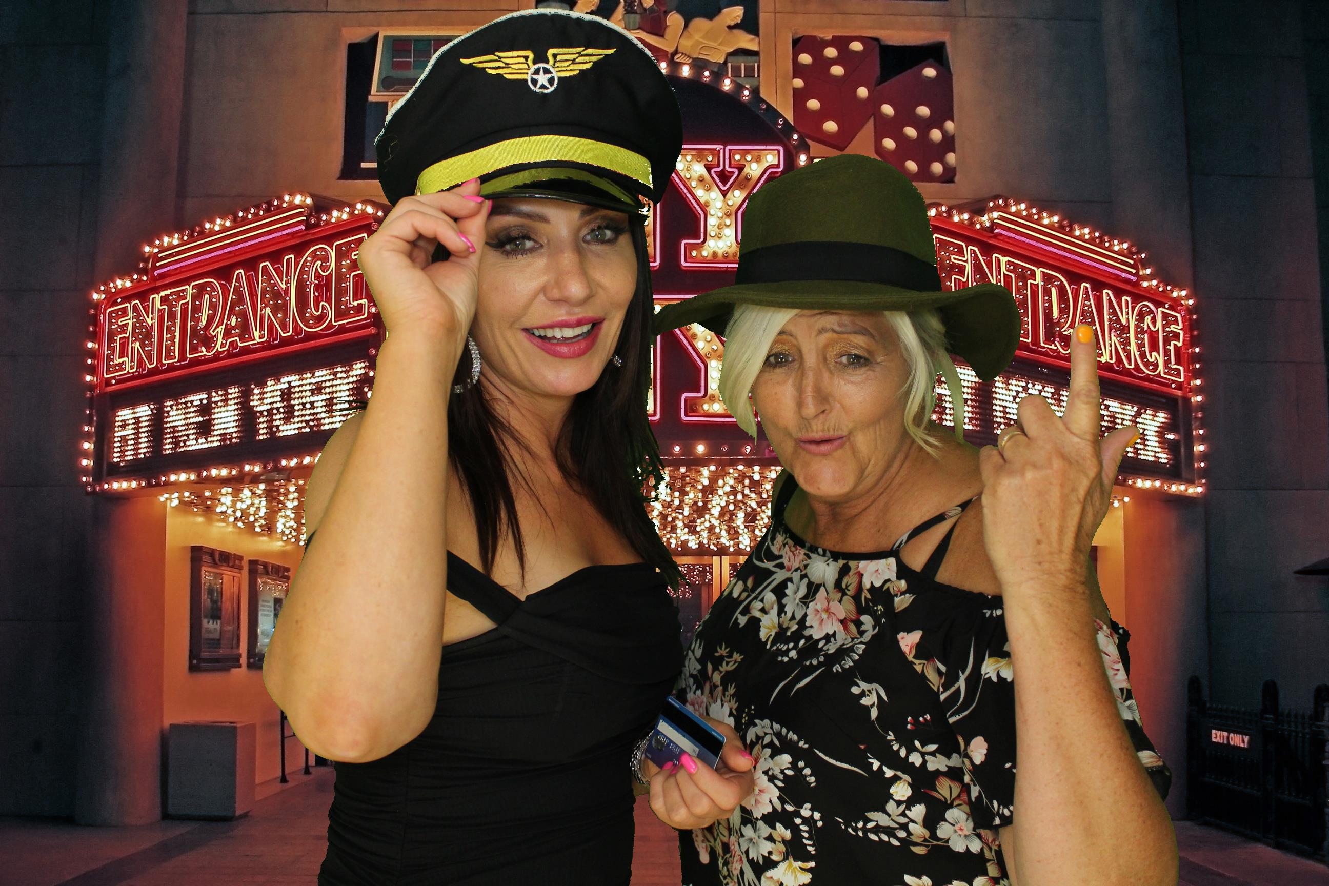 Kim & Dom's Wedding | View more photos from the event at gallery.omegaphotobooths.co.uk/u/Omega-Photobooths/Kim-Doms-Wedding