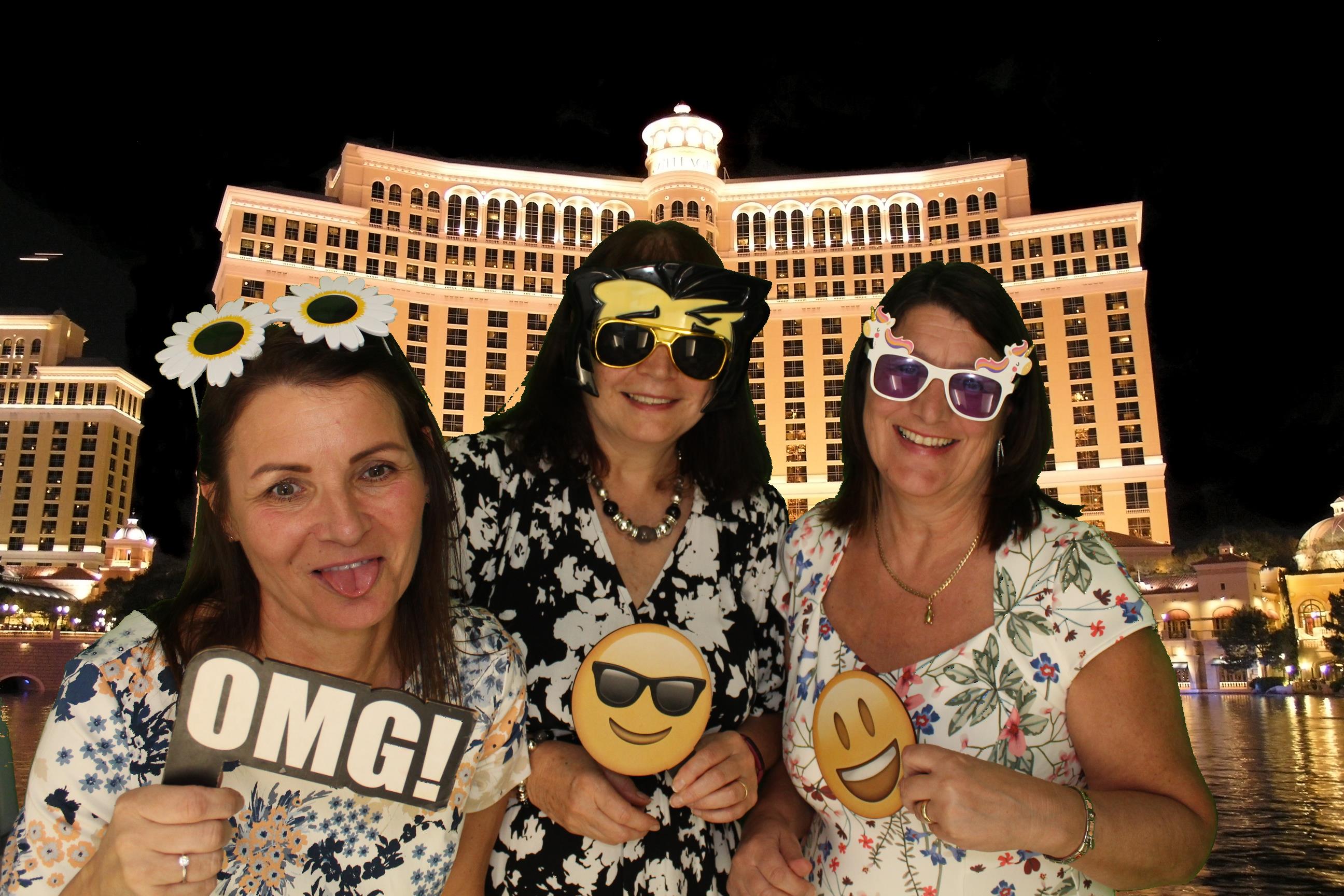 Kim & Dom's Wedding | View more photos from the event at gallery.omegaphotobooths.co.uk/u/Omega-Photobooths/Kim-Doms-Wedding