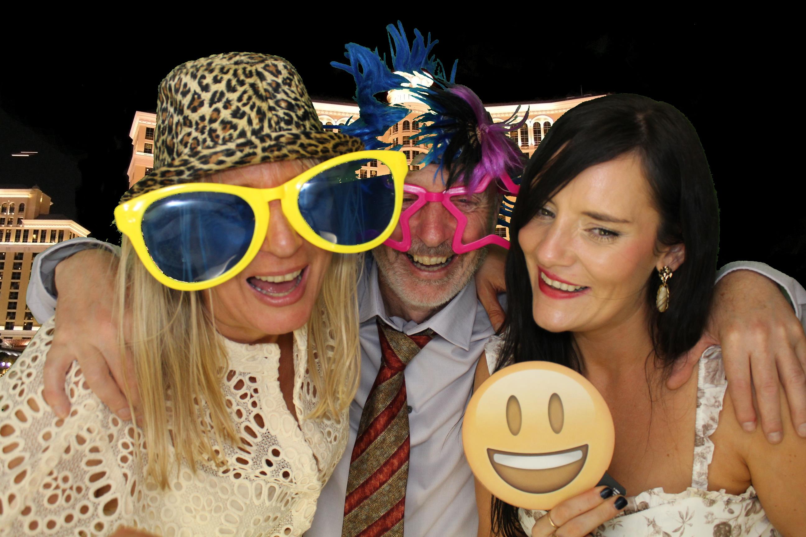 Kim & Dom's Wedding | View more photos from the event at gallery.omegaphotobooths.co.uk/u/Omega-Photobooths/Kim-Doms-Wedding