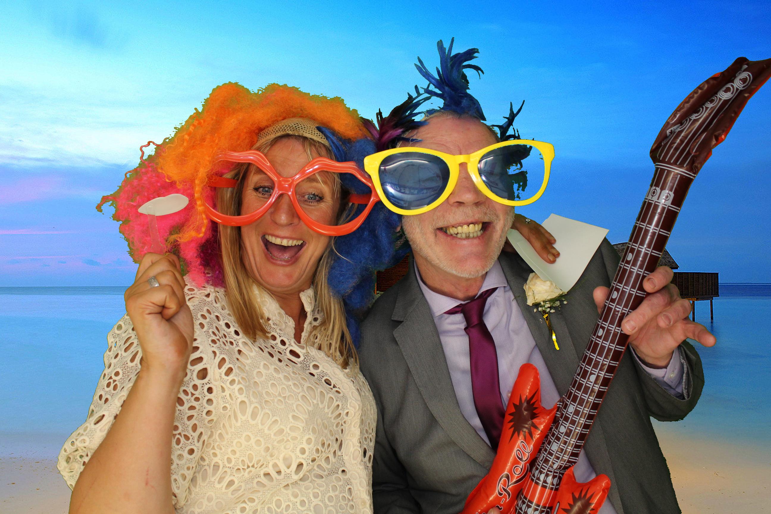 Kim & Dom's Wedding | View more photos from the event at gallery.omegaphotobooths.co.uk/u/Omega-Photobooths/Kim-Doms-Wedding