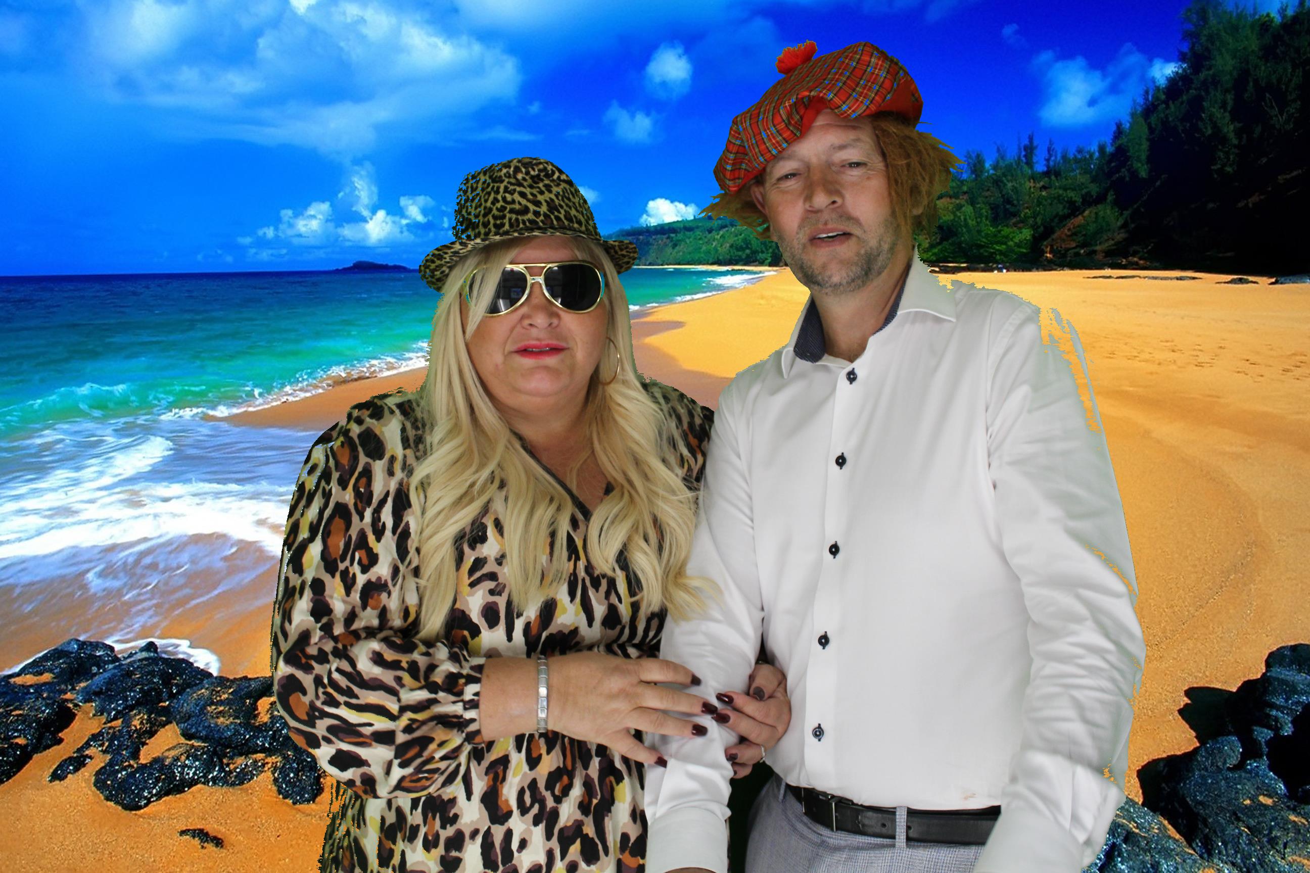Kim & Dom's Wedding | View more photos from the event at gallery.omegaphotobooths.co.uk/u/Omega-Photobooths/Kim-Doms-Wedding
