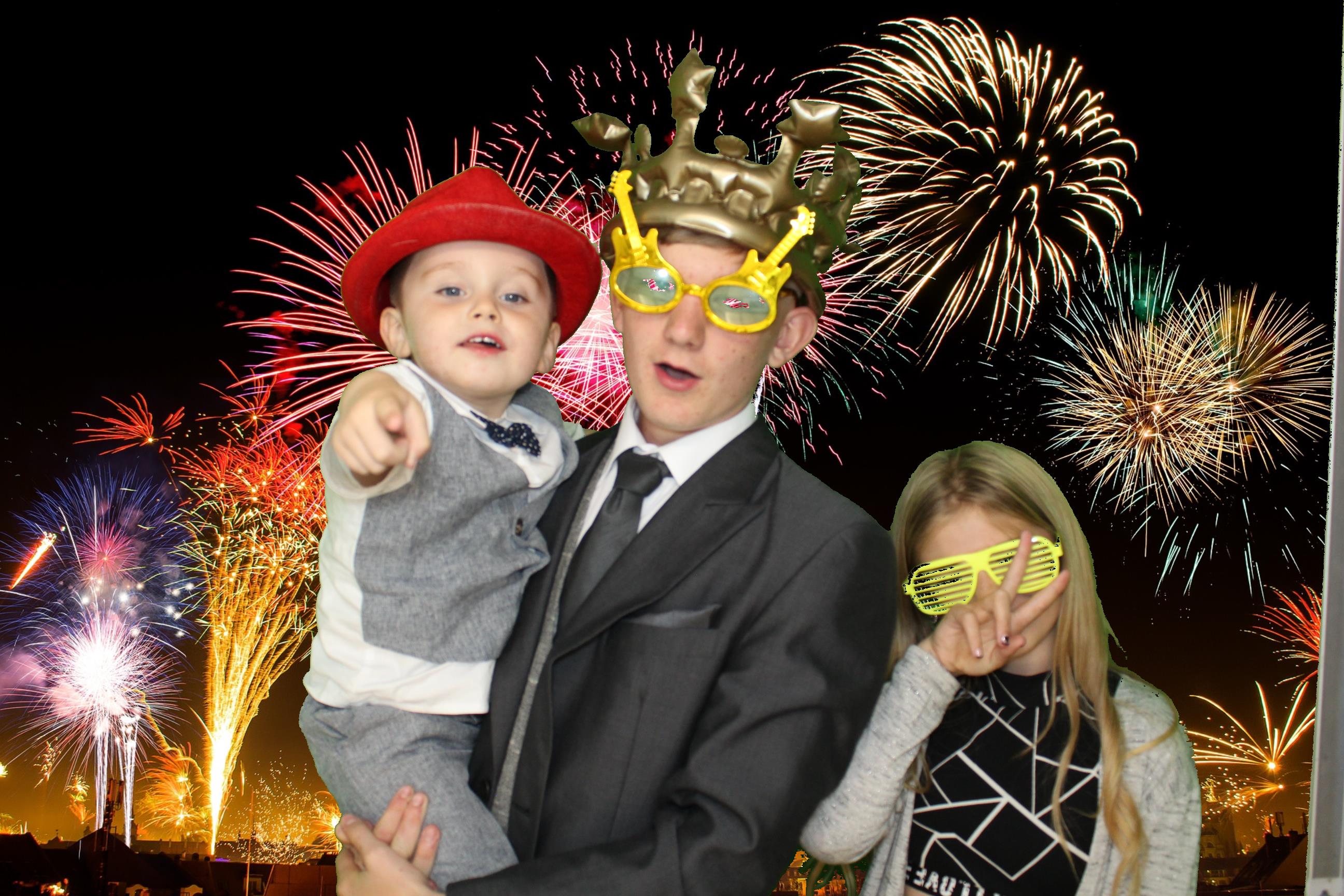 Leah & Lee's Wedding | View more photos from the event at gallery.omegaphotobooths.co.uk/u/Omega-Photobooths/Leah-Lees-Wedding